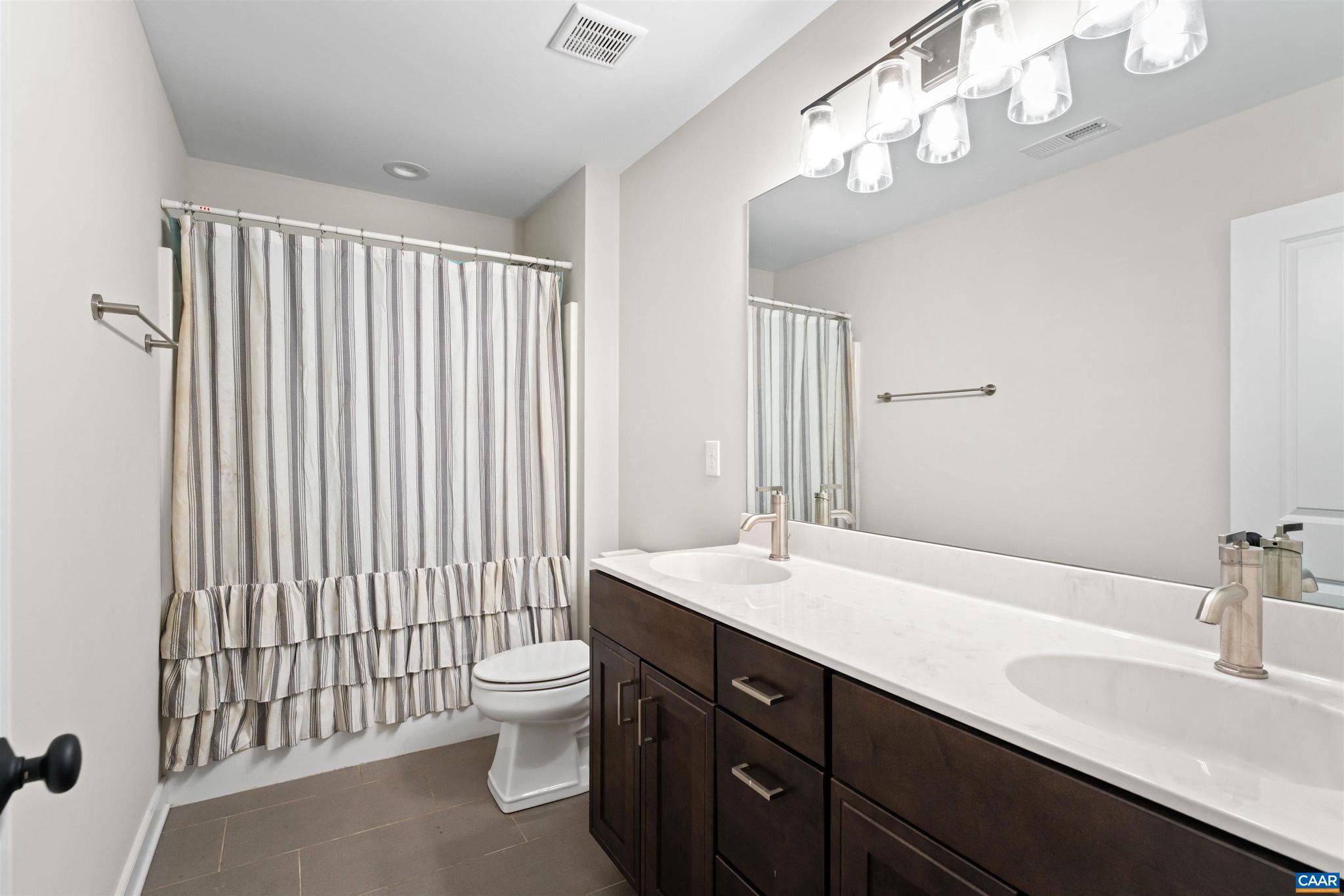 TANAGER WOODS - Residential