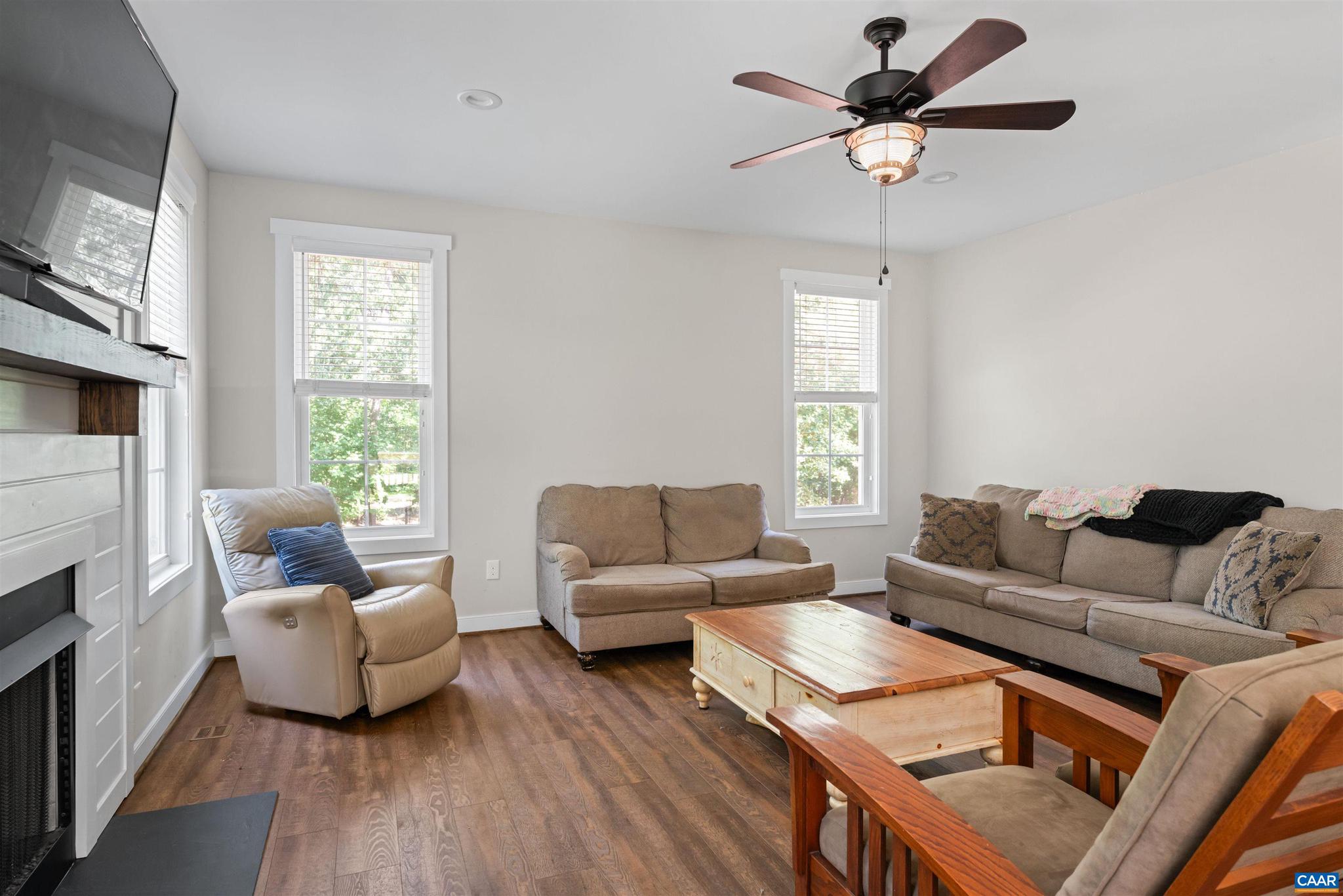 TANAGER WOODS - Residential