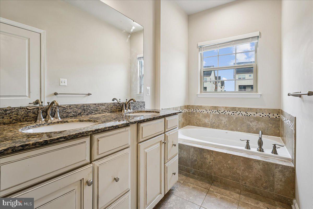 OAKDALE VILLAGE - Residential