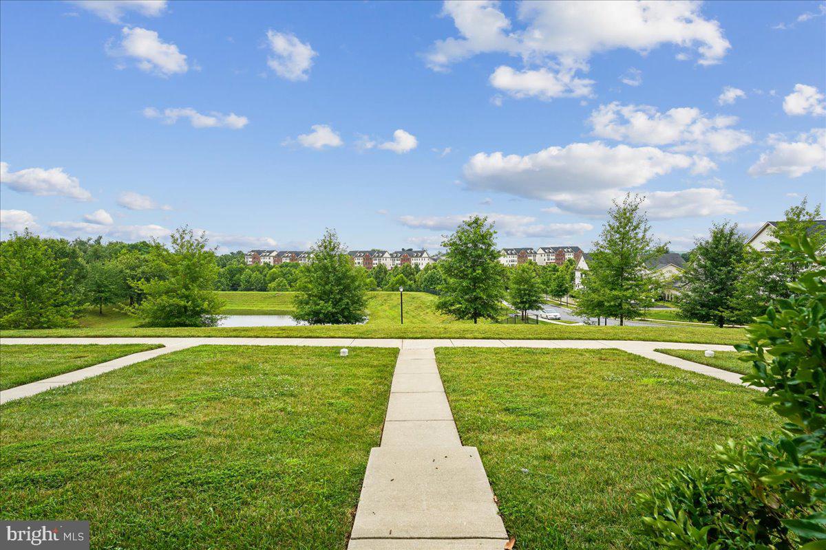 OAKDALE VILLAGE - Residential