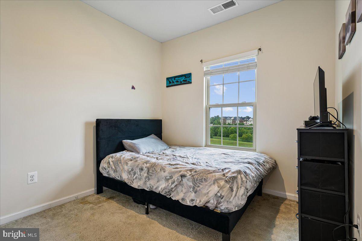 OAKDALE VILLAGE - Residential