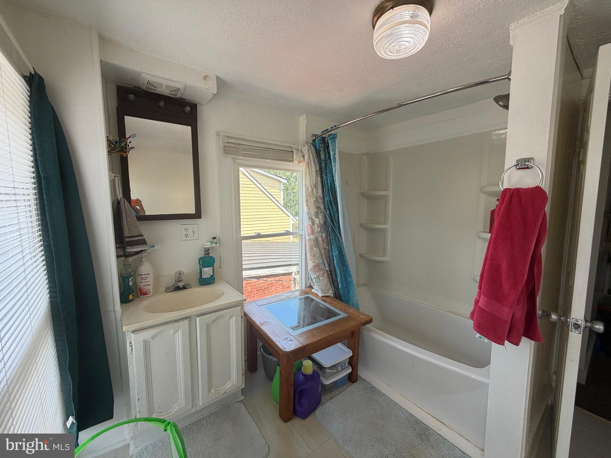 WINCHESTER CITY - Residential Income
