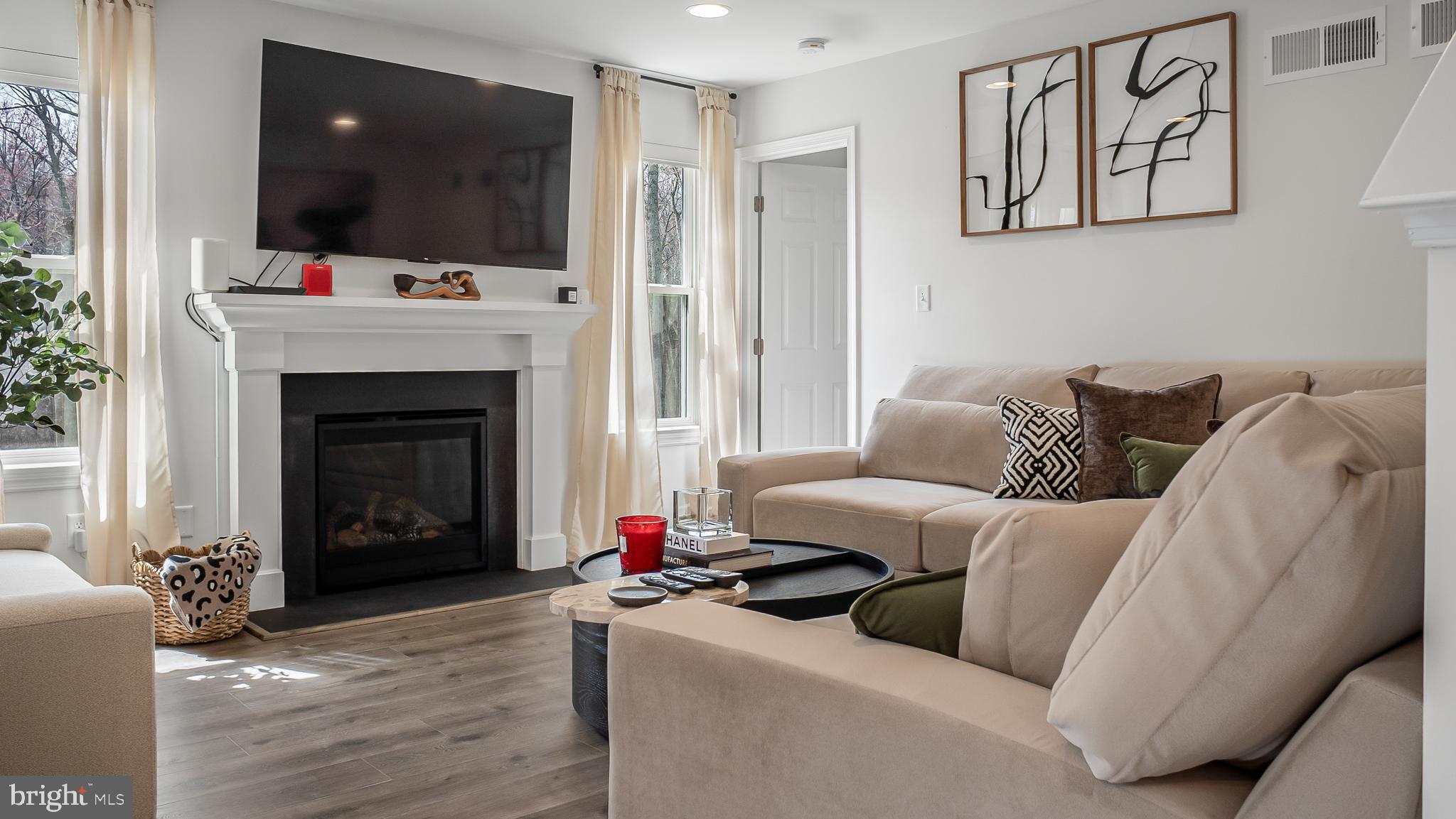 COOL SPRINGS AT CHARLESTOWN - Residential
