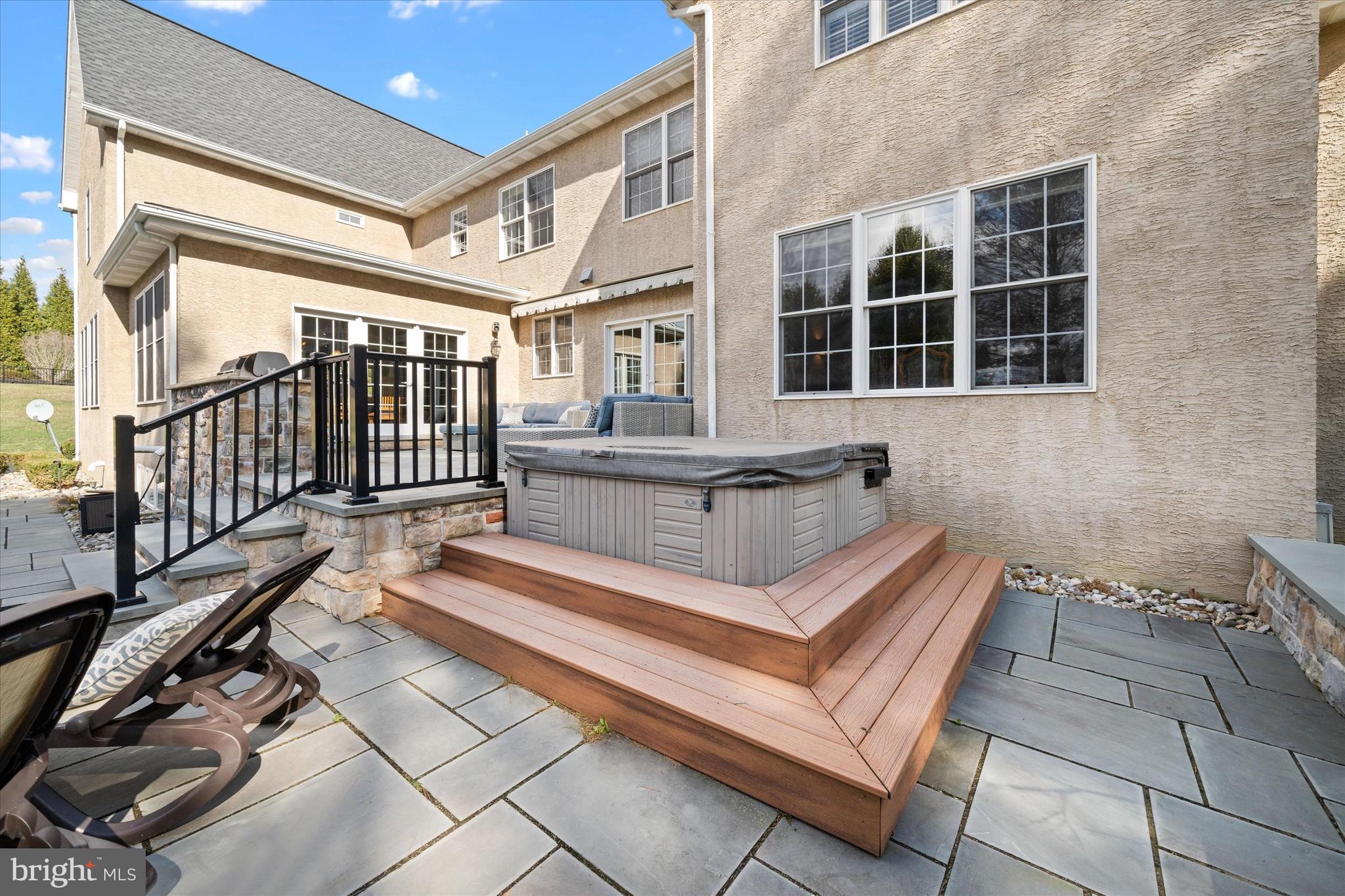CARLTON NORTH GATE - Residential