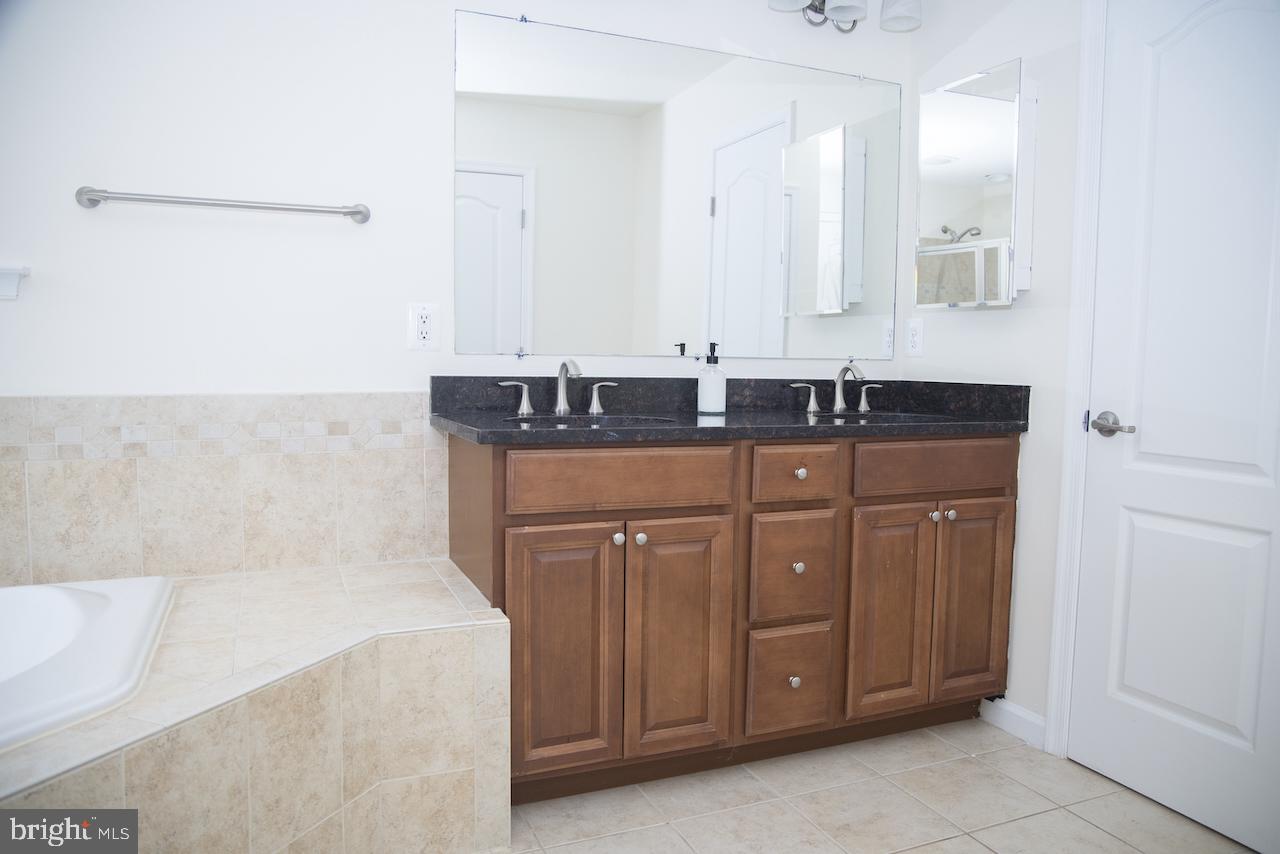 SPRIGGS RUN ESTATES - Residential