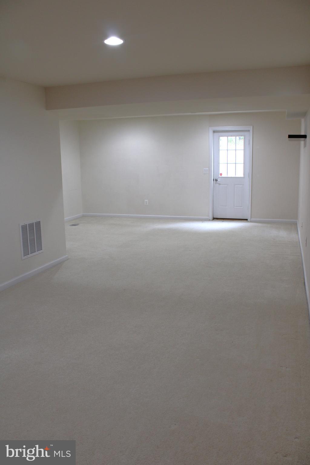 SPRIGGS RUN ESTATES - Residential