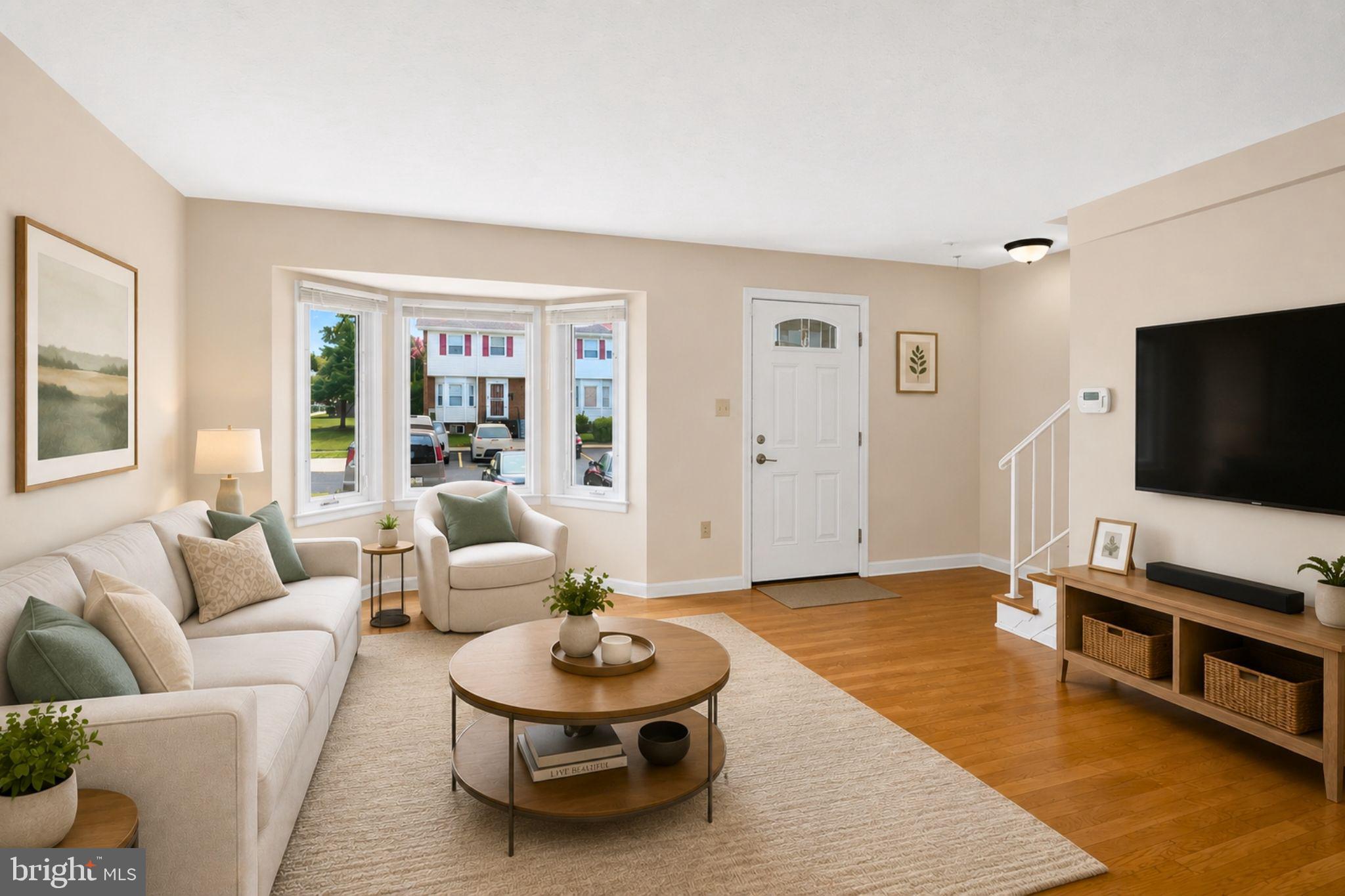 MONIKA COURTS CONDO - Residential
