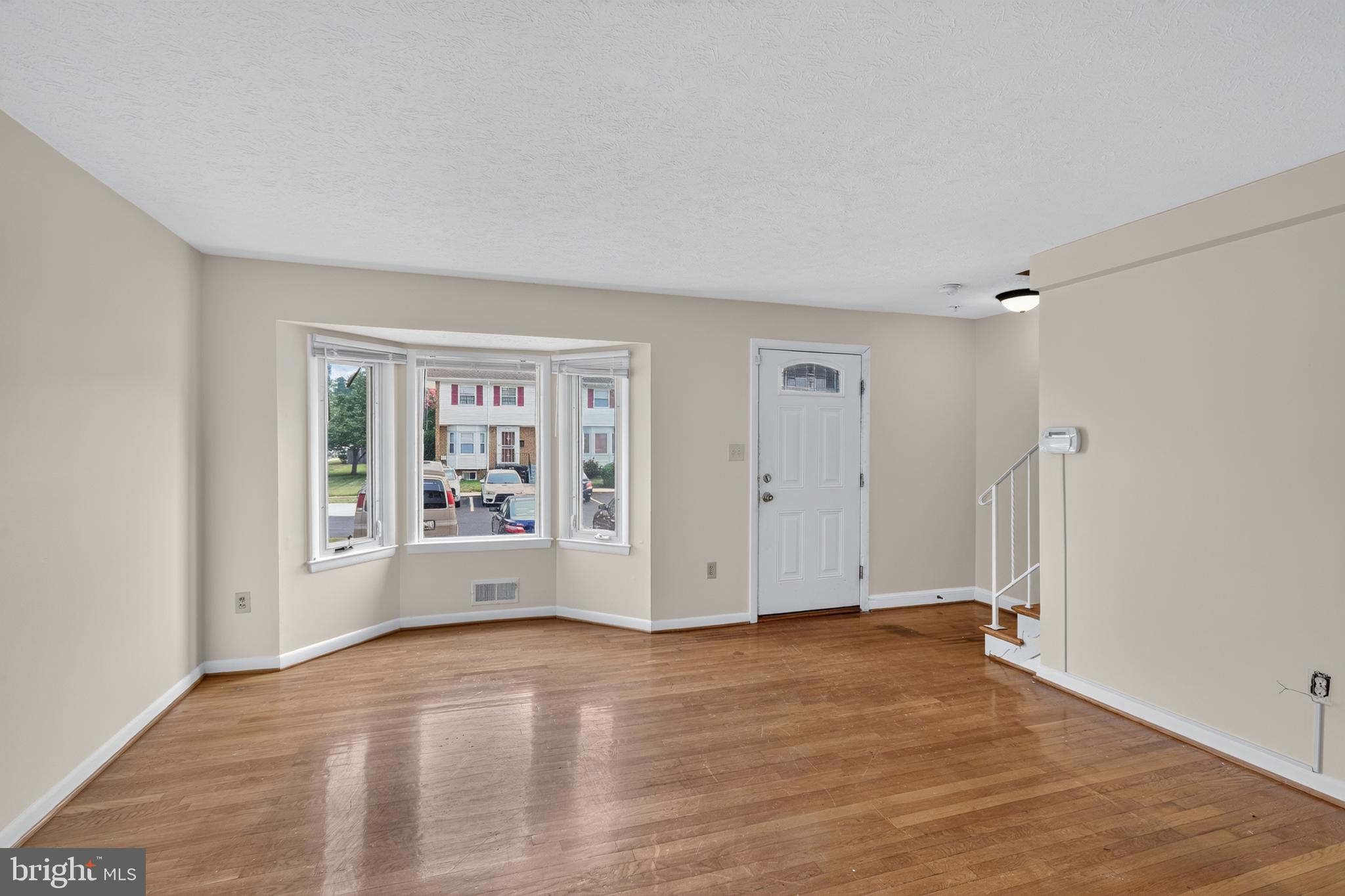 MONIKA COURTS CONDO - Residential