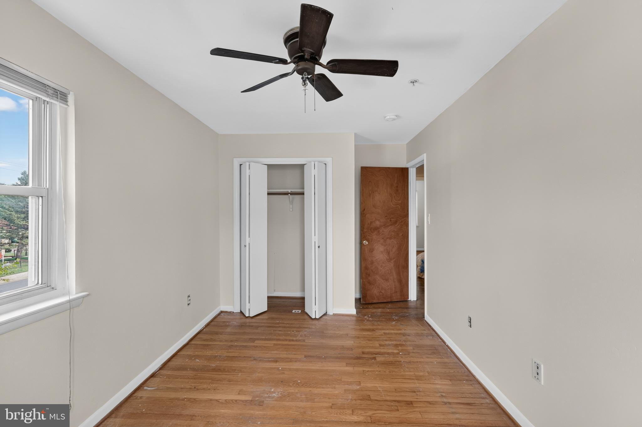MONIKA COURTS CONDO - Residential