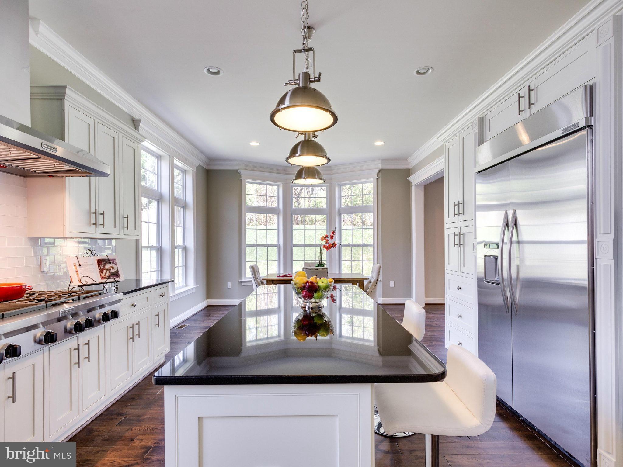 LANGLEY MANOR - Residential