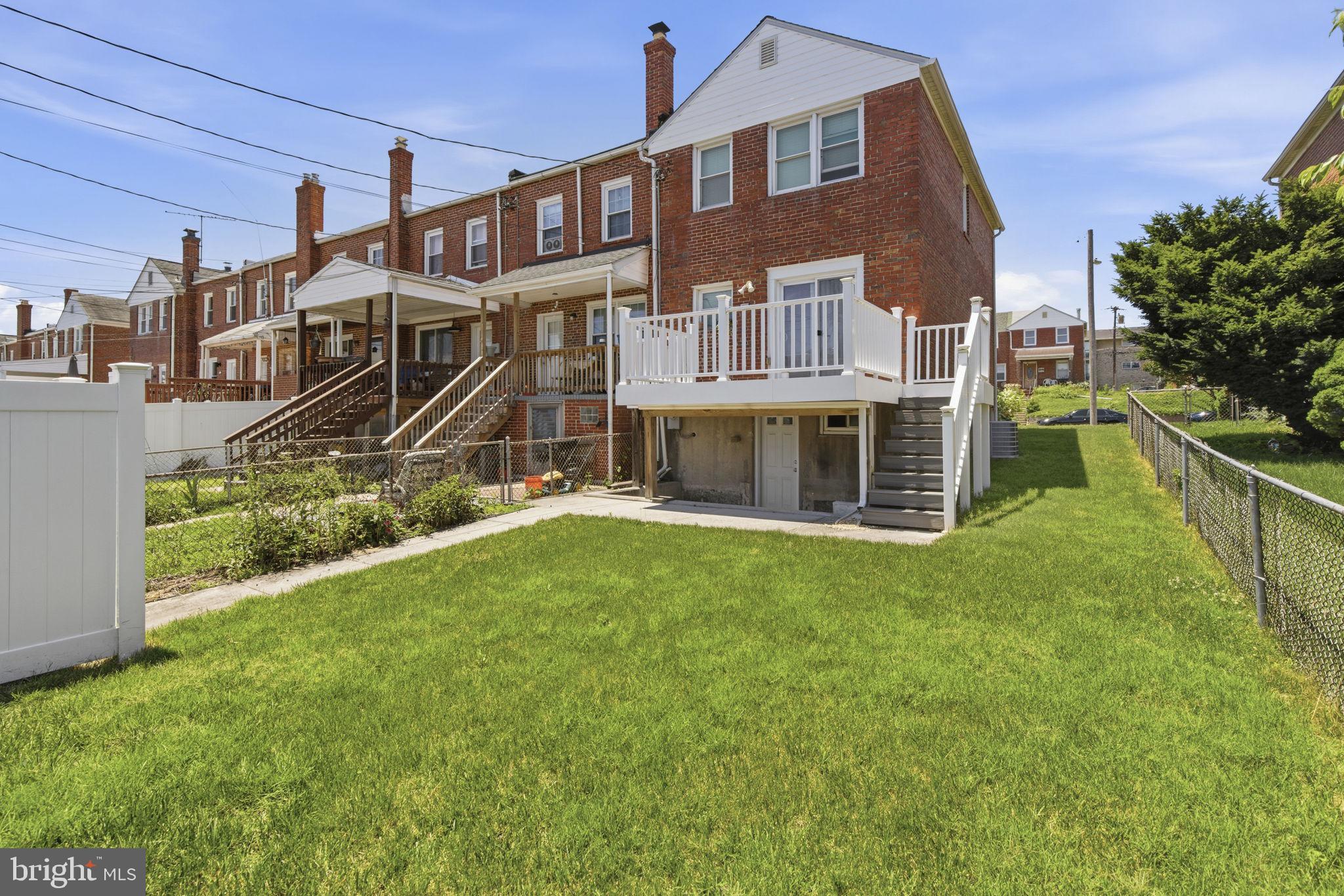 MERRITT HOMES - Residential