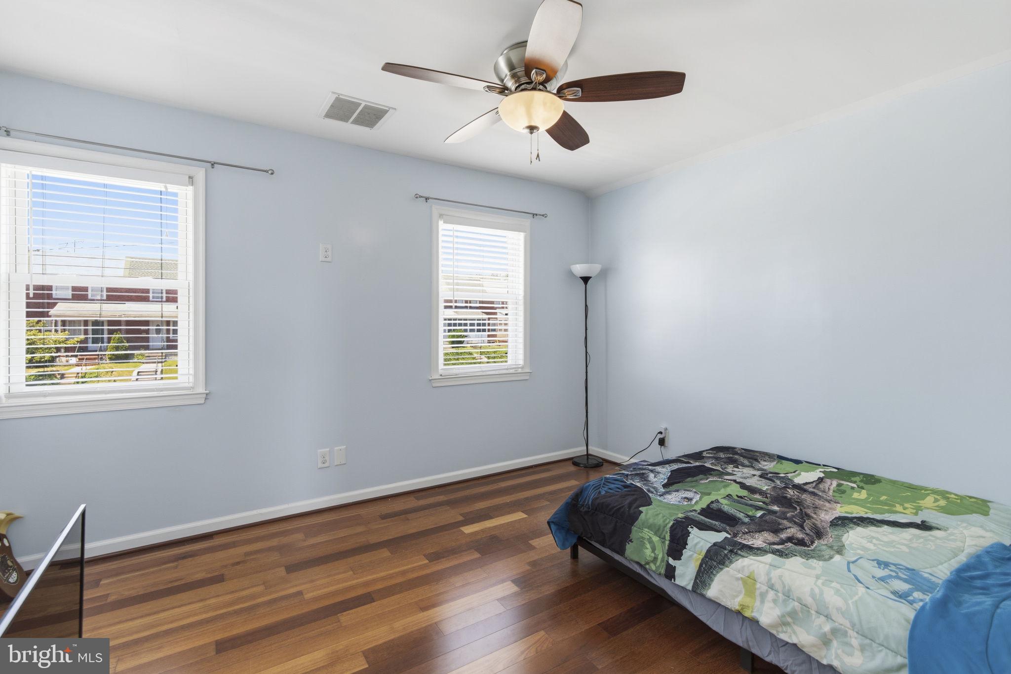 MERRITT HOMES - Residential