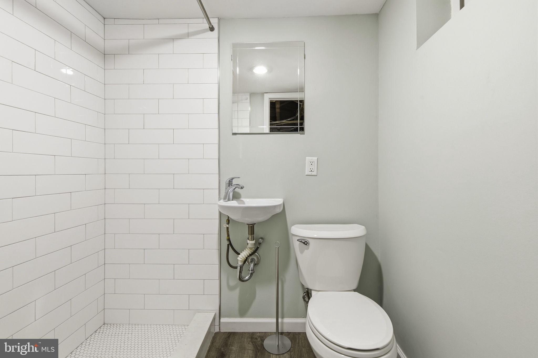MERRITT HOMES - Residential