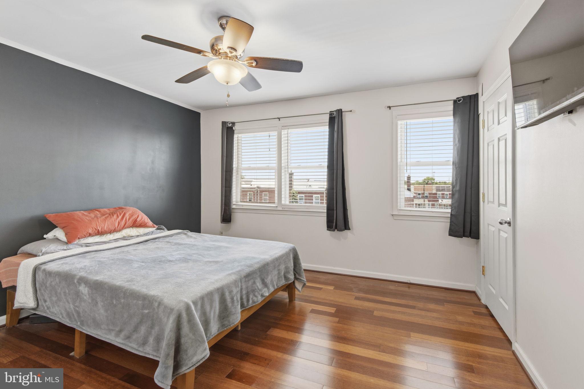 MERRITT HOMES - Residential
