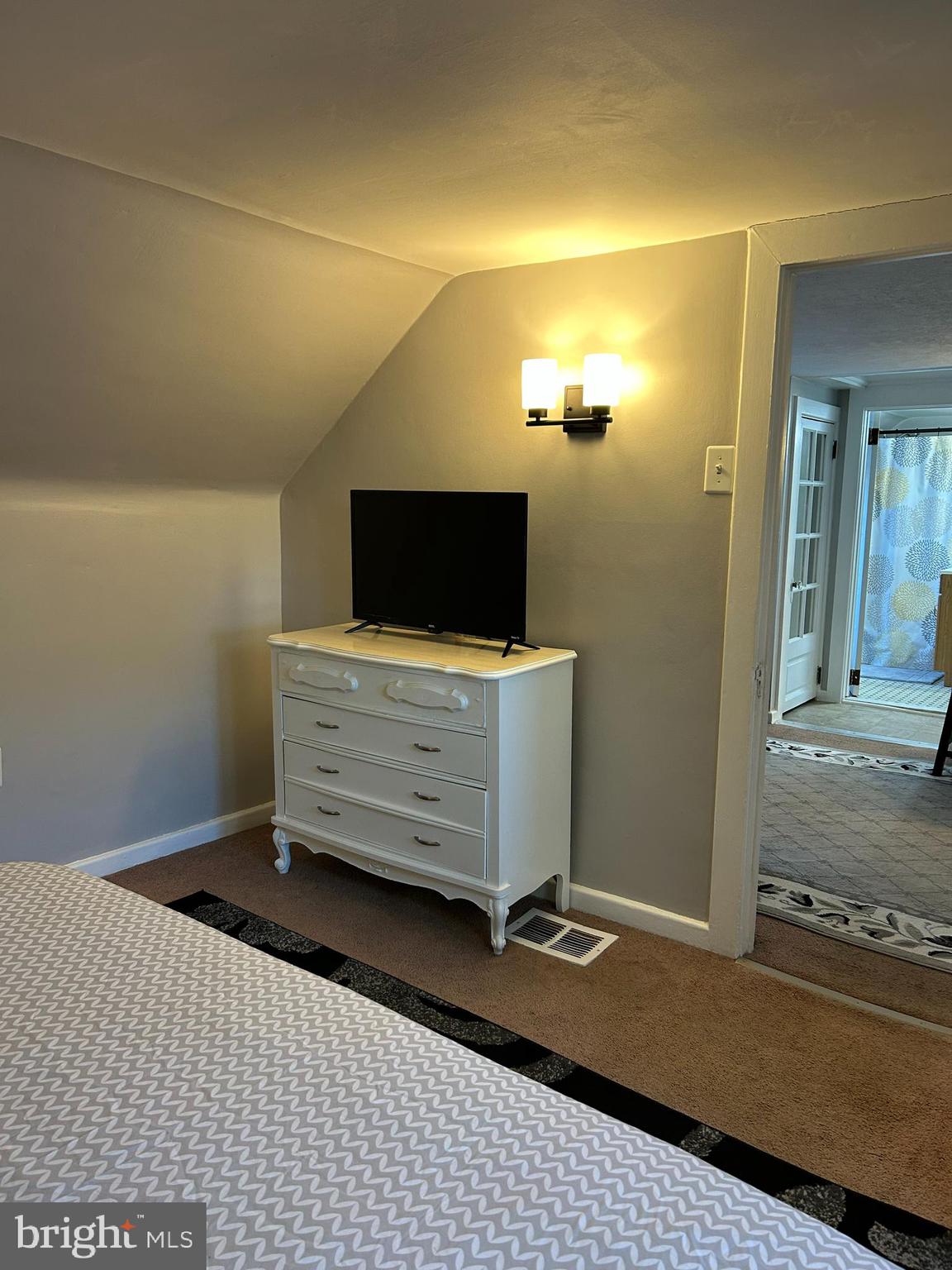 WOODMERE - Residential Lease