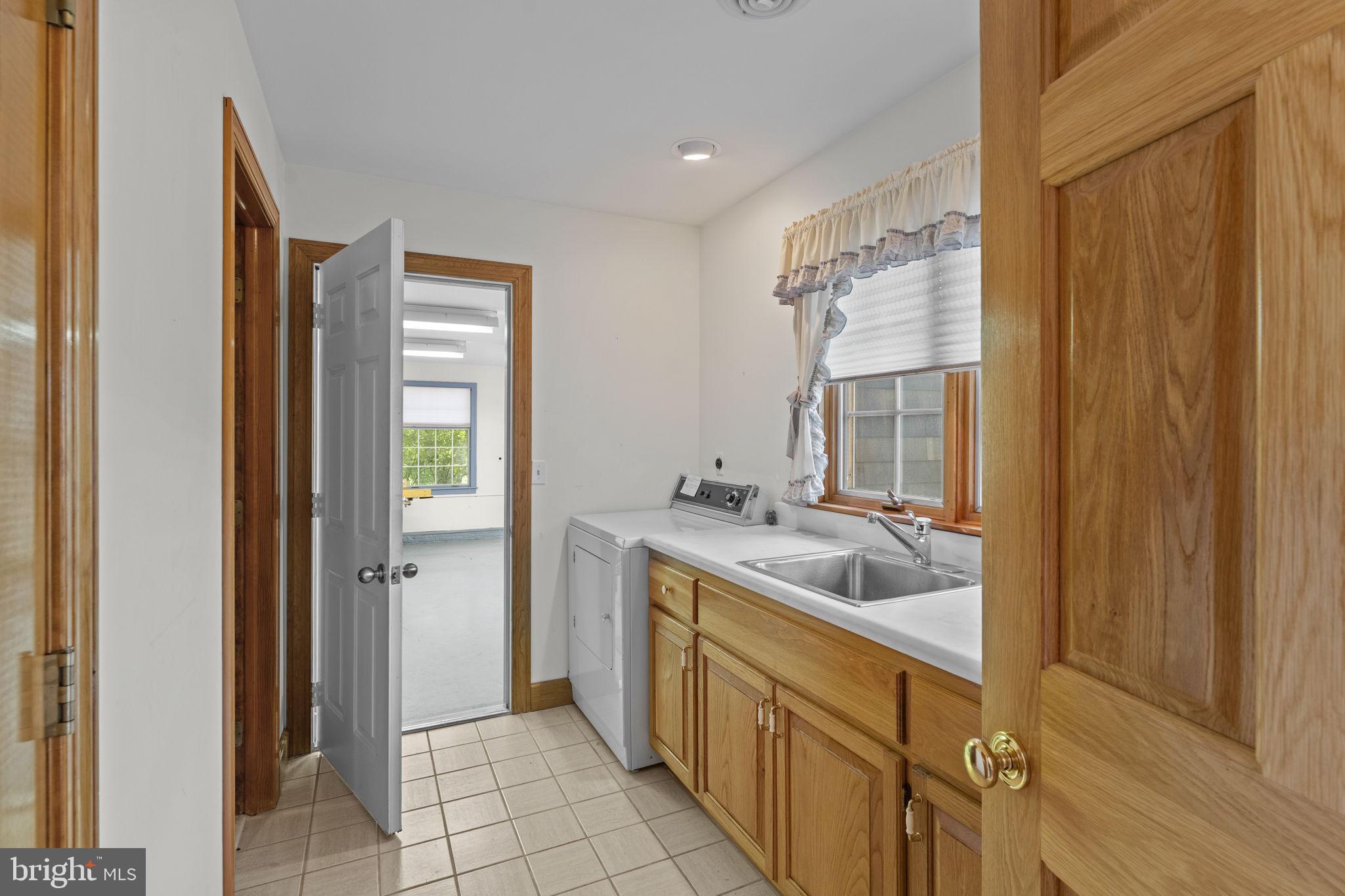 WOODVILLE - Residential
