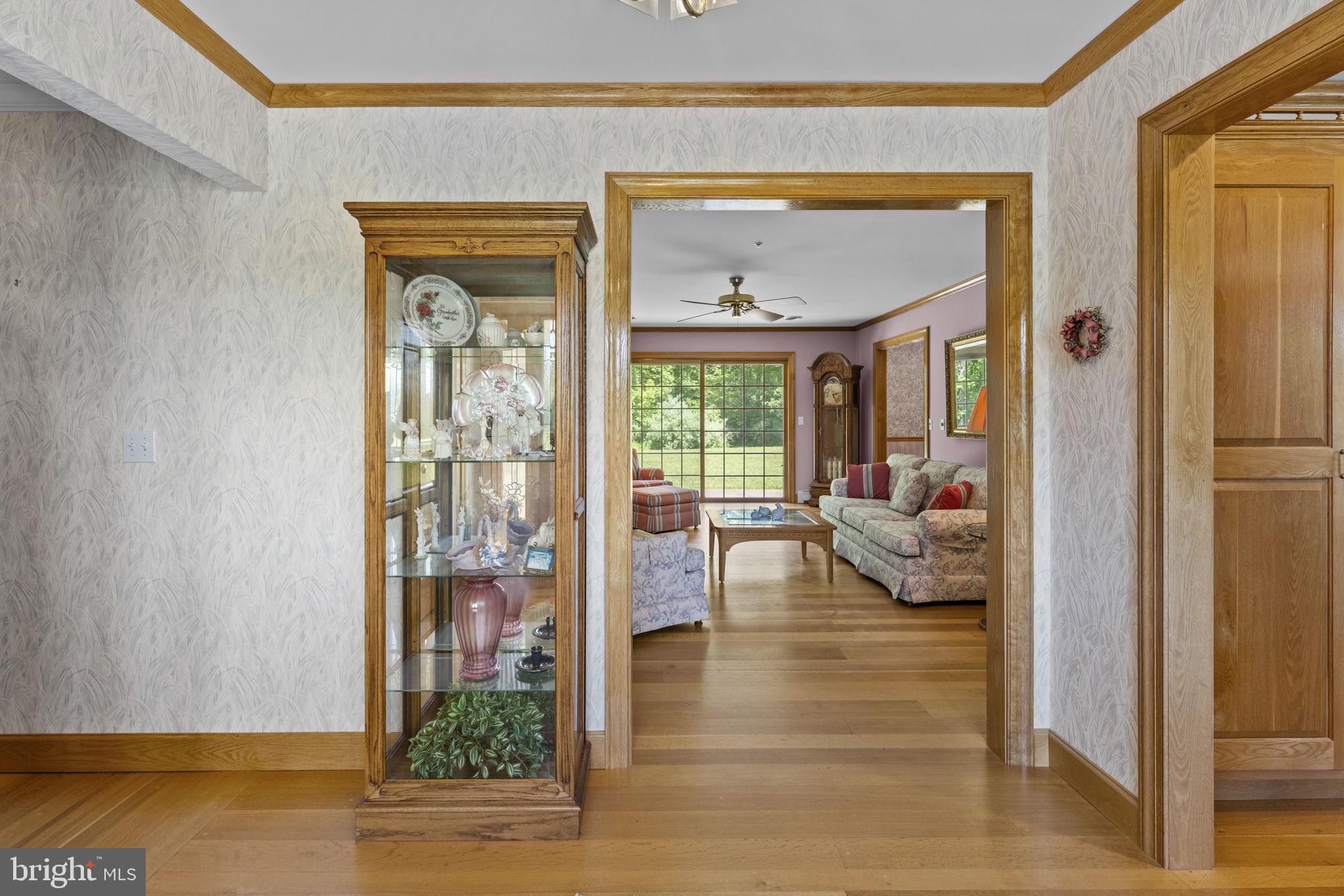 WOODVILLE - Residential