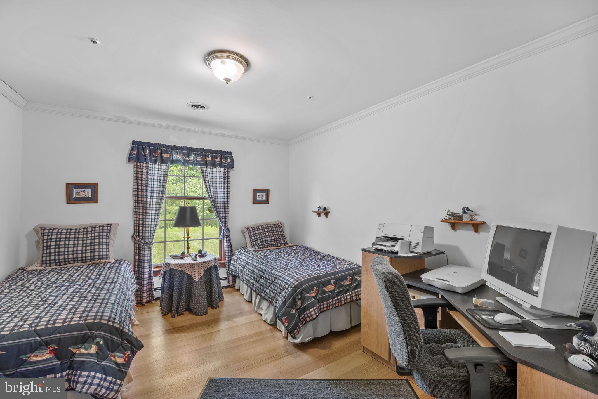 WOODVILLE - Residential