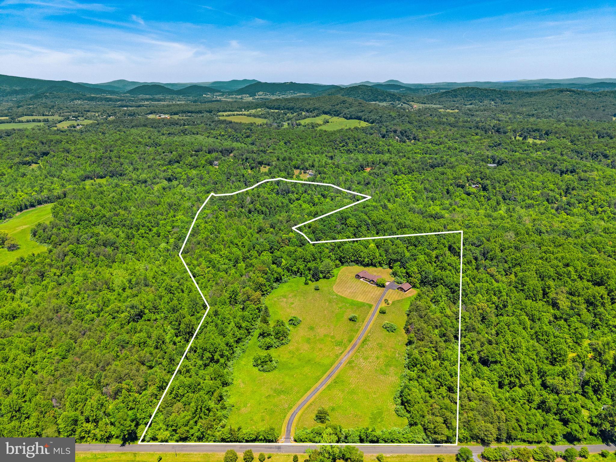 WOODVILLE - Residential