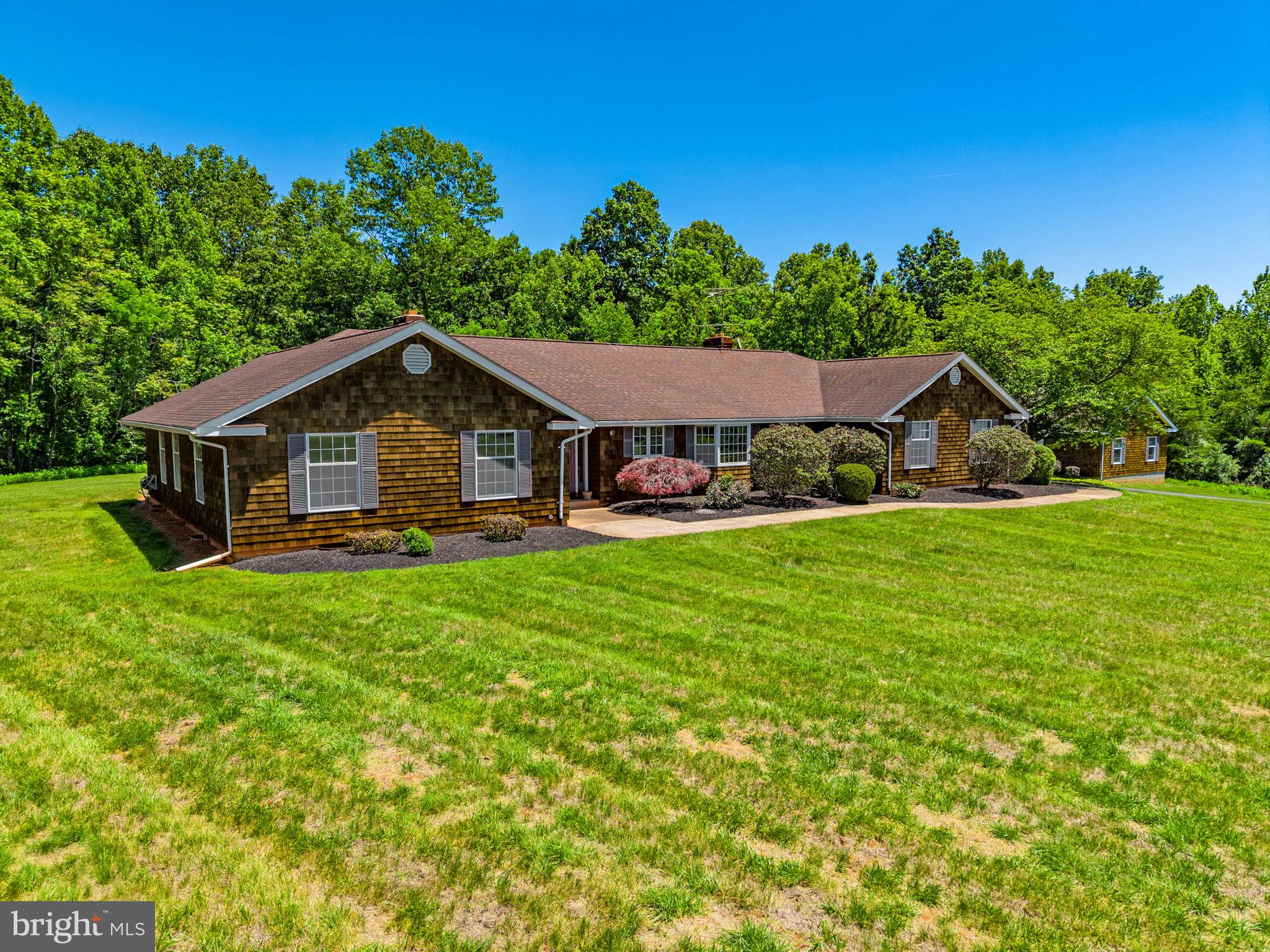 WOODVILLE - Residential
