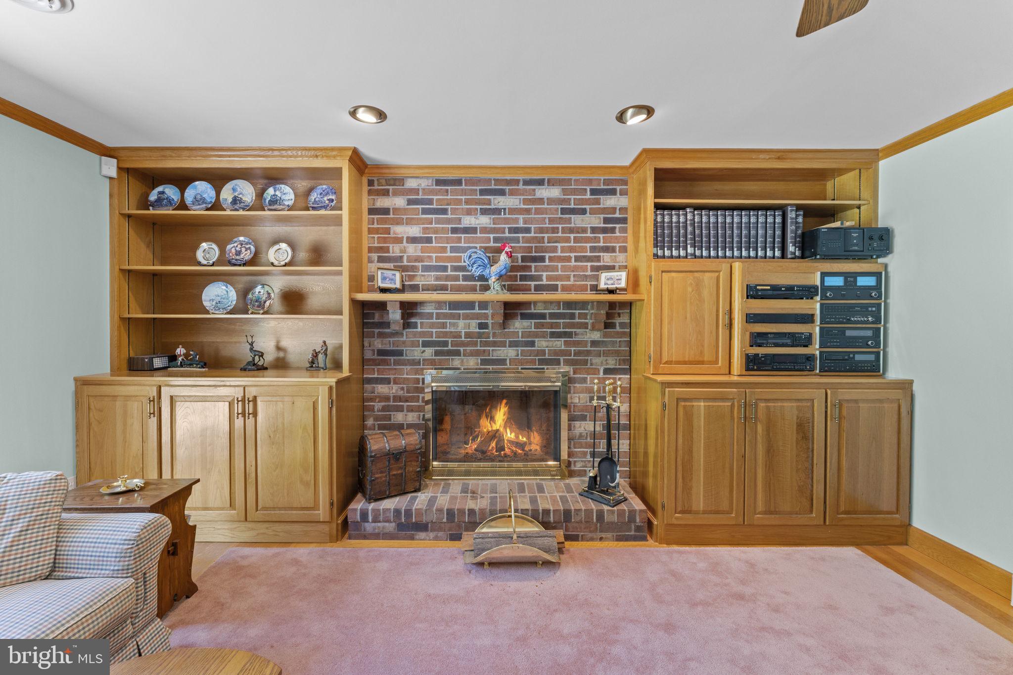 WOODVILLE - Residential