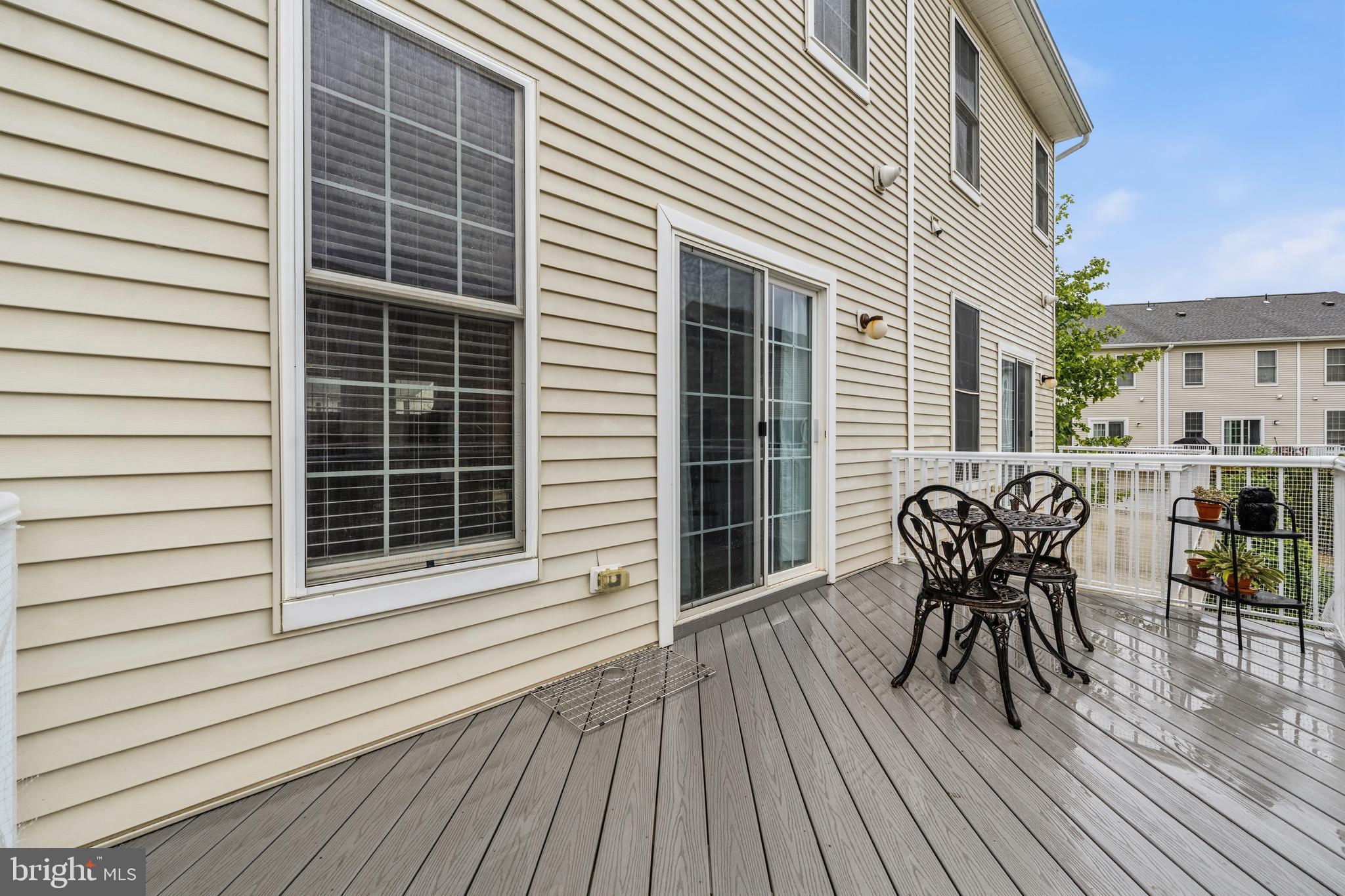 SOUTH RIDING - Residential