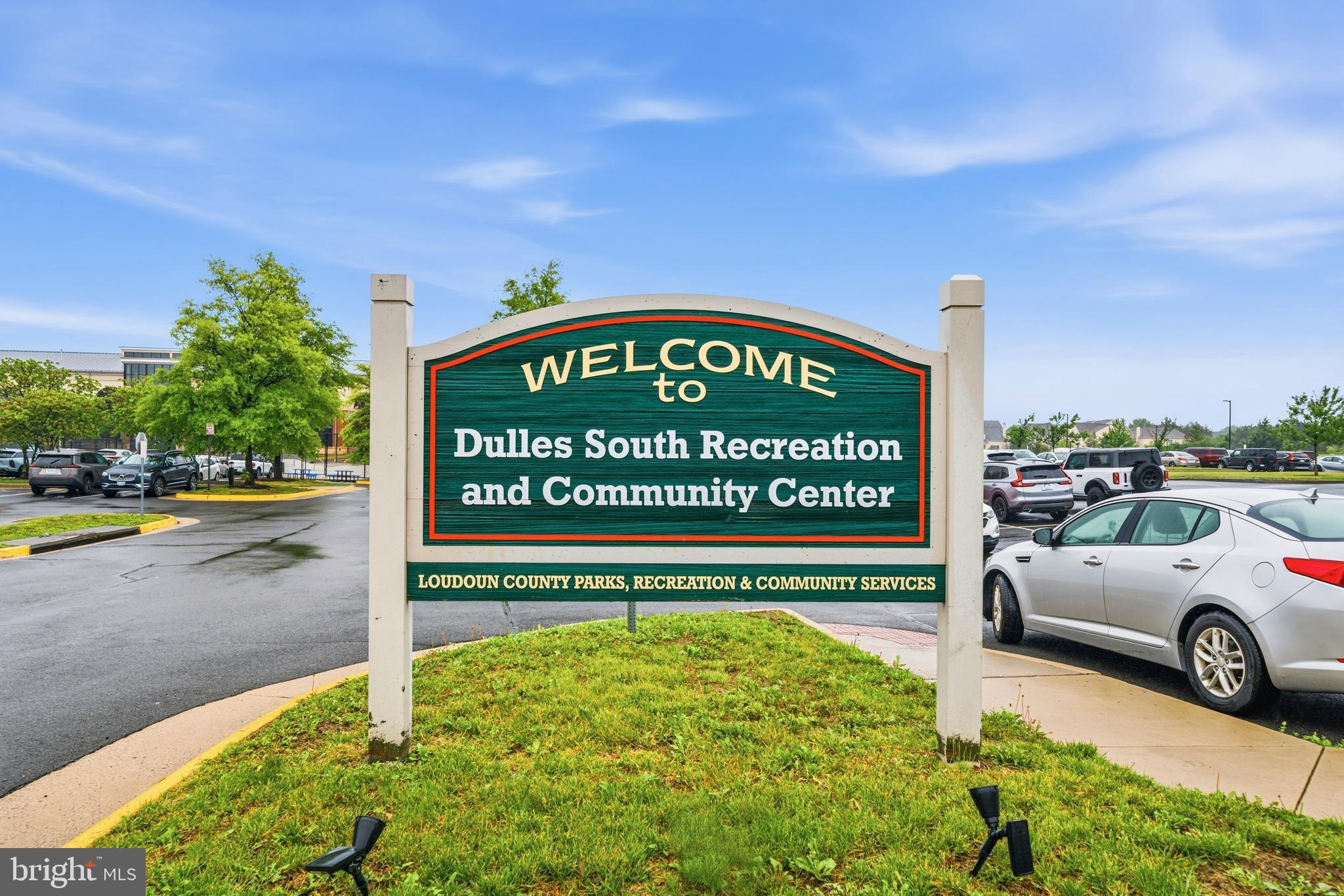 SOUTH RIDING - Residential
