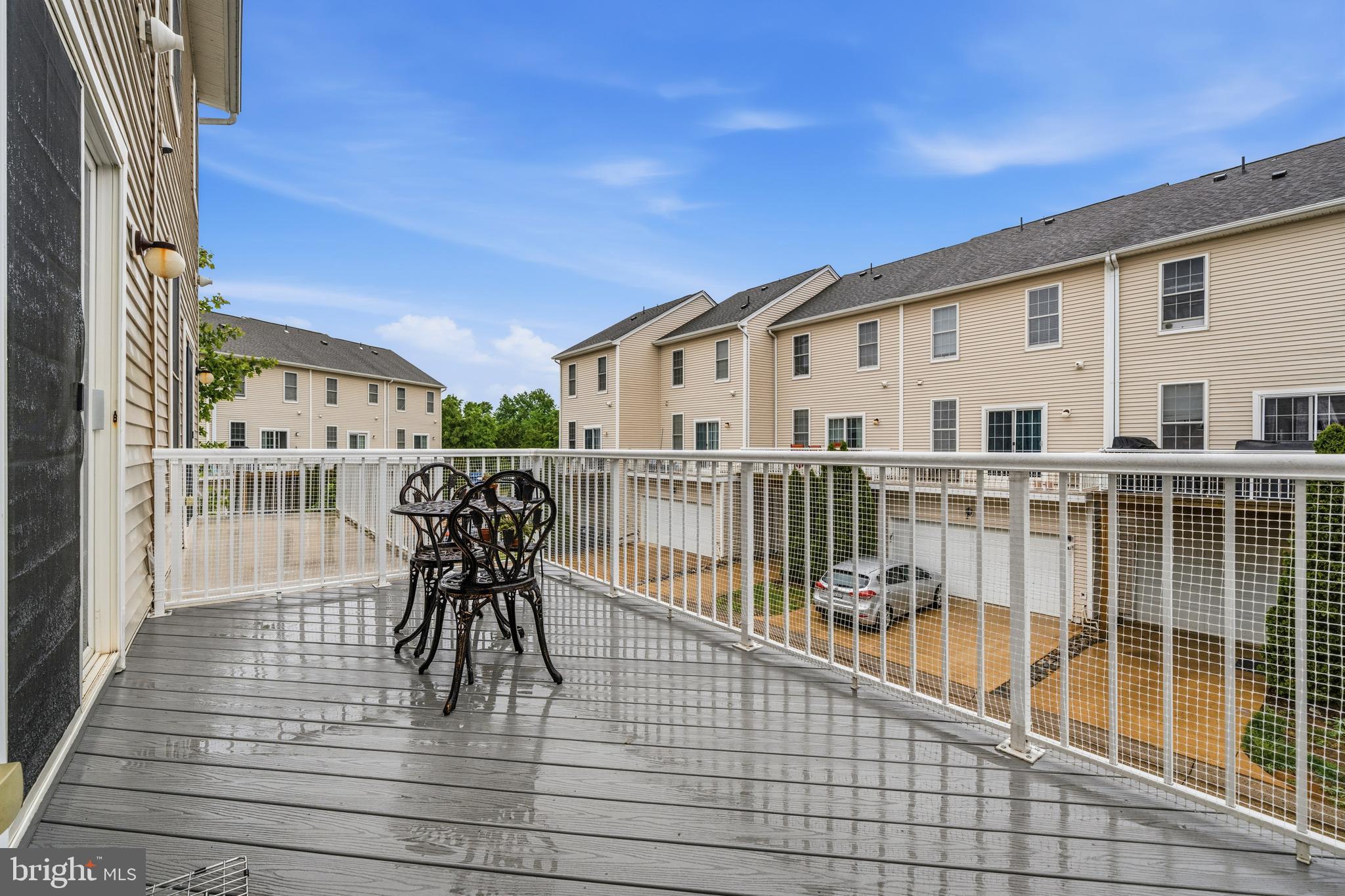 SOUTH RIDING - Residential