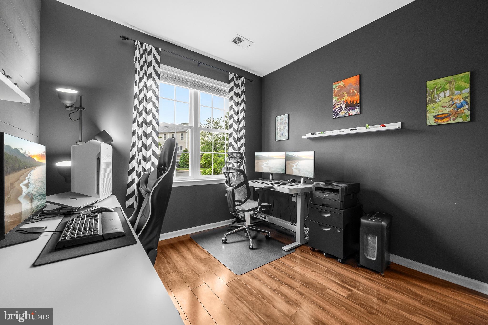 SOUTH RIDING - Residential