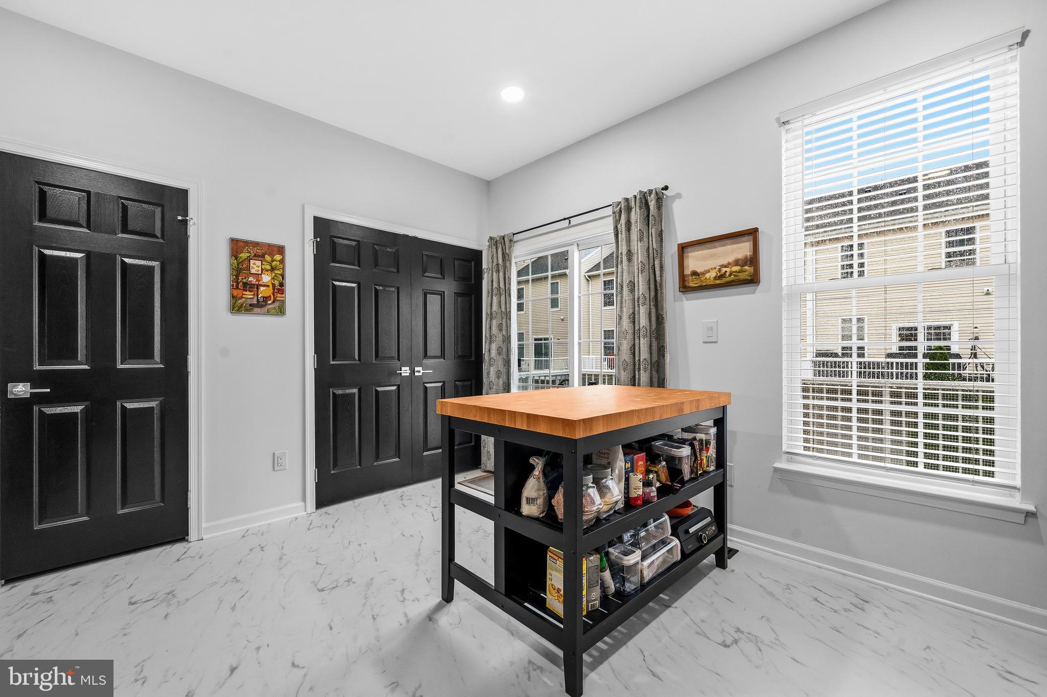 SOUTH RIDING - Residential