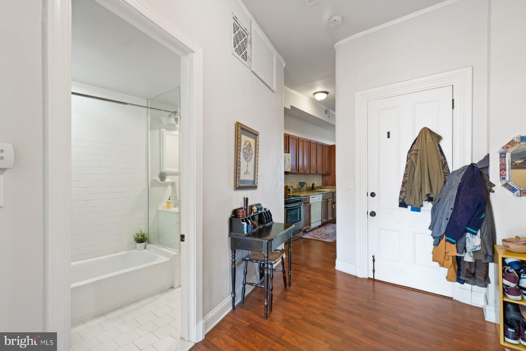 MOUNT VERNON PLACE HISTORIC DISTRICT - Residential Income