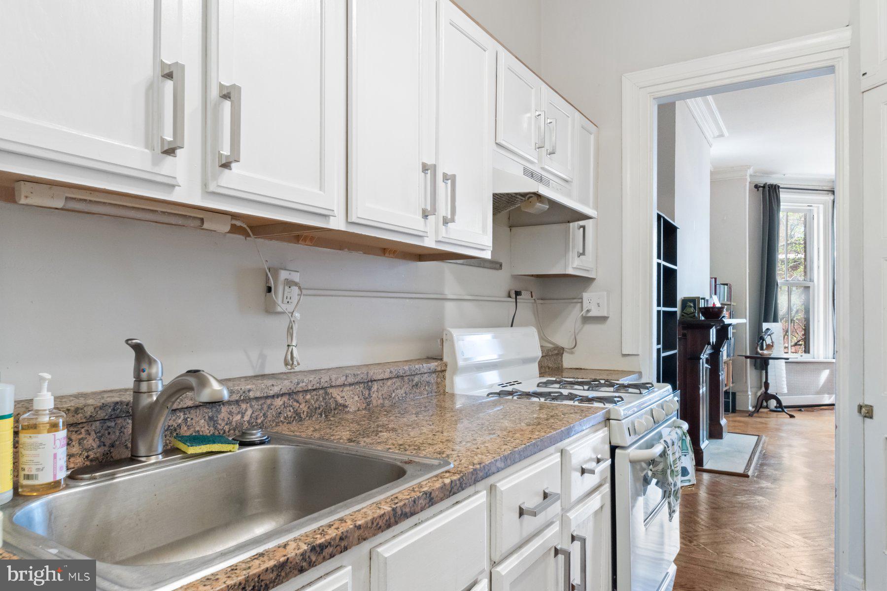 MOUNT VERNON PLACE HISTORIC DISTRICT - Residential Income