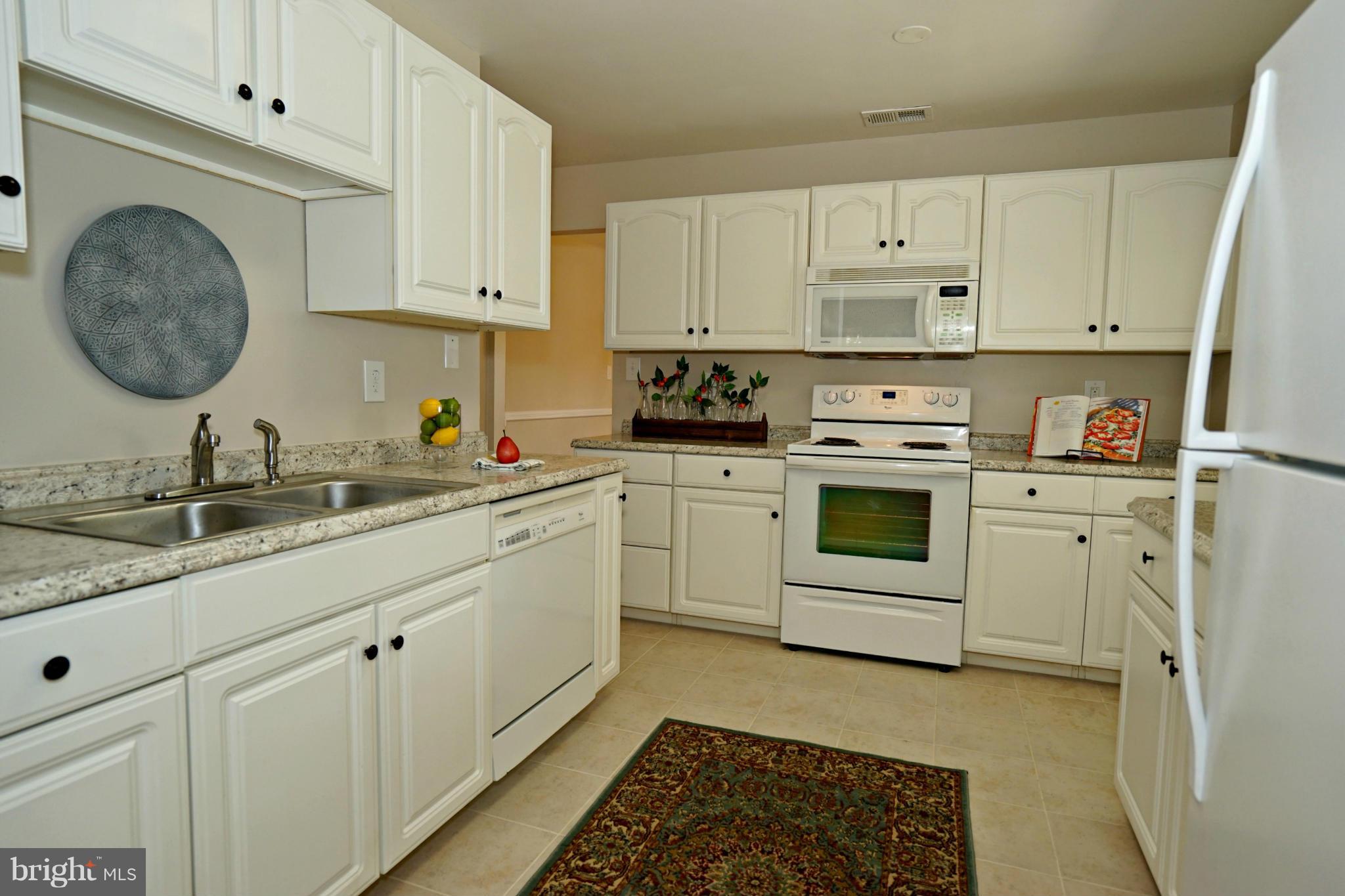 HALLMARK MANOR/WESTGATE - Residential
