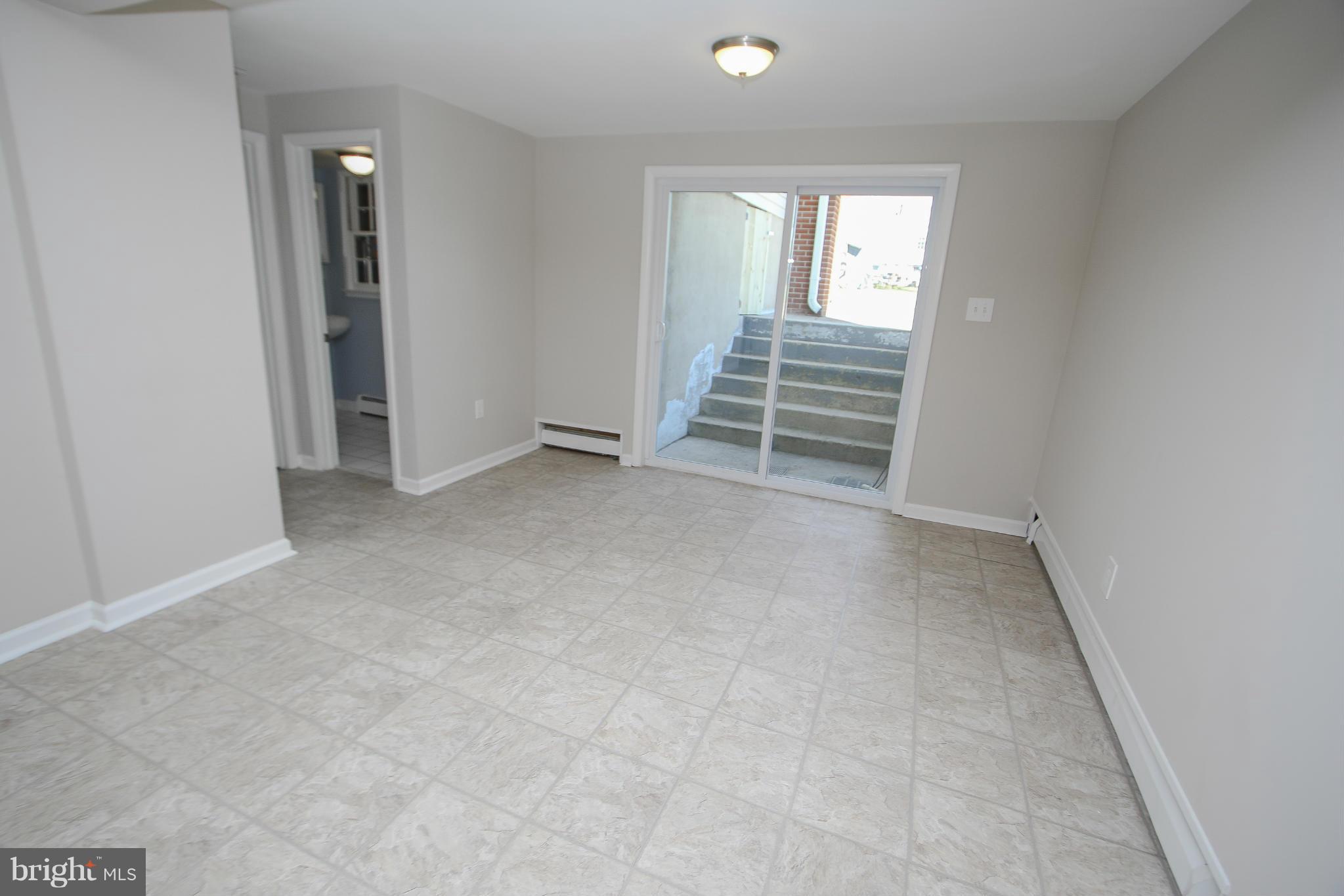 HALLMARK MANOR/WESTGATE - Residential
