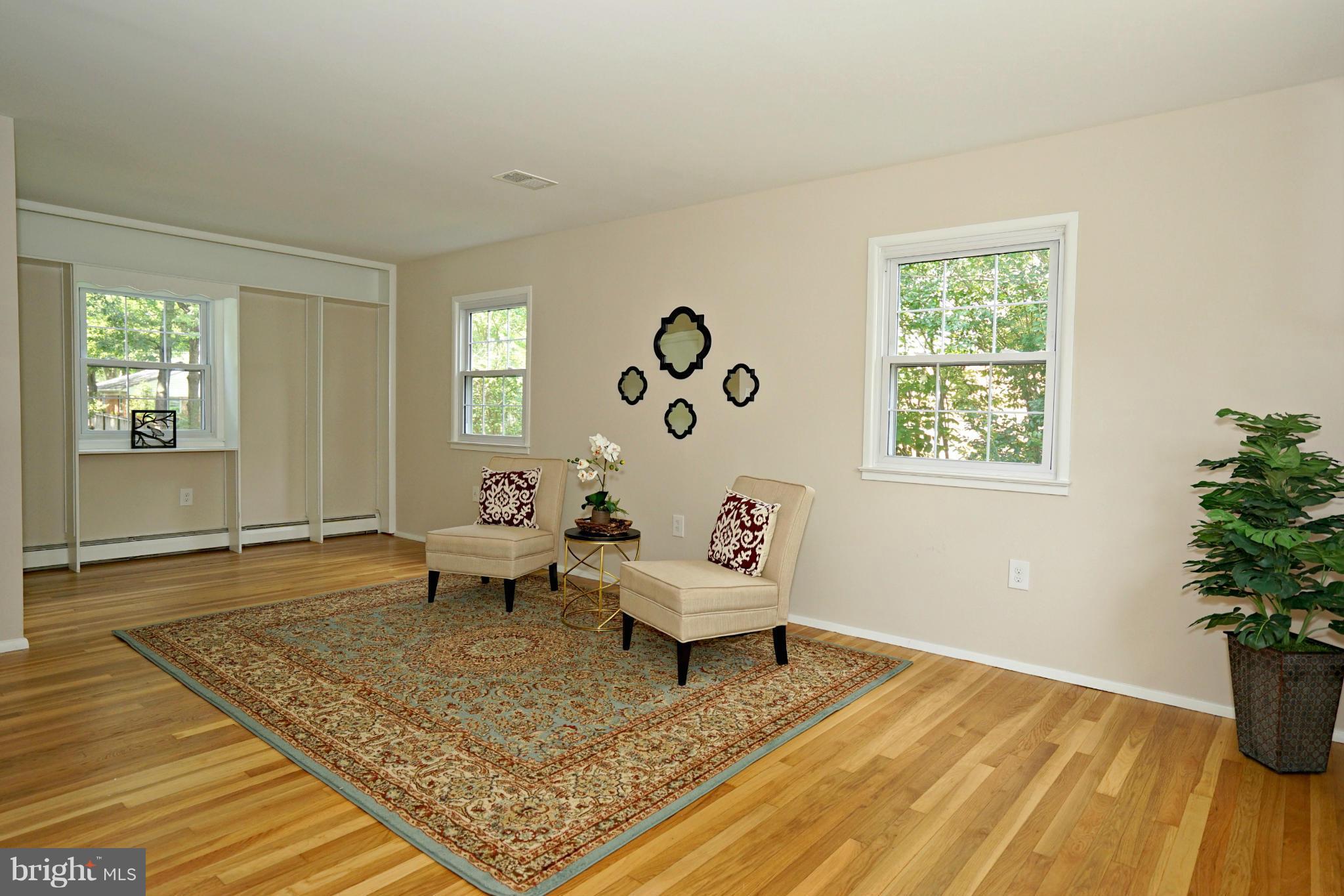 HALLMARK MANOR/WESTGATE - Residential