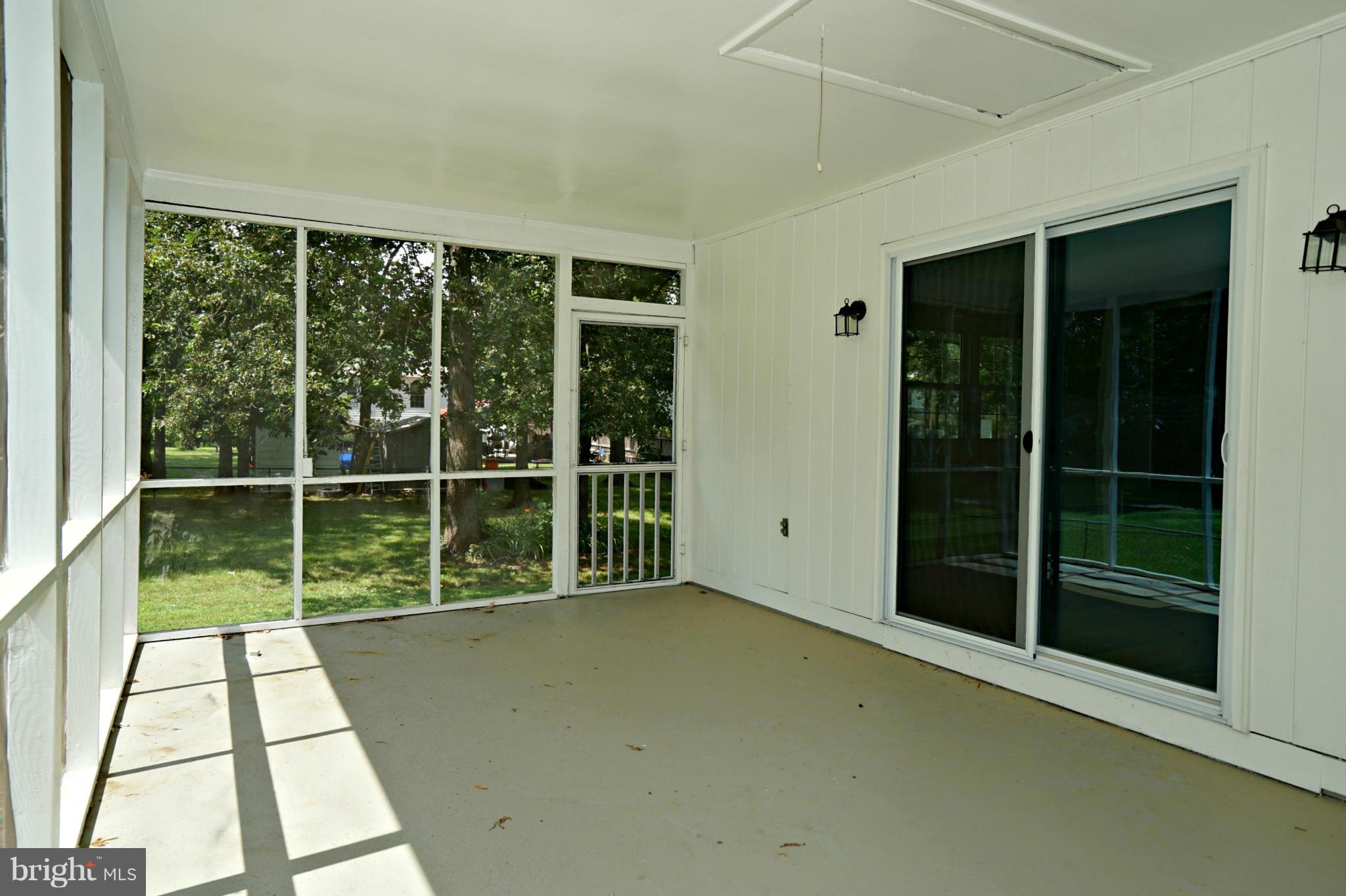HALLMARK MANOR/WESTGATE - Residential