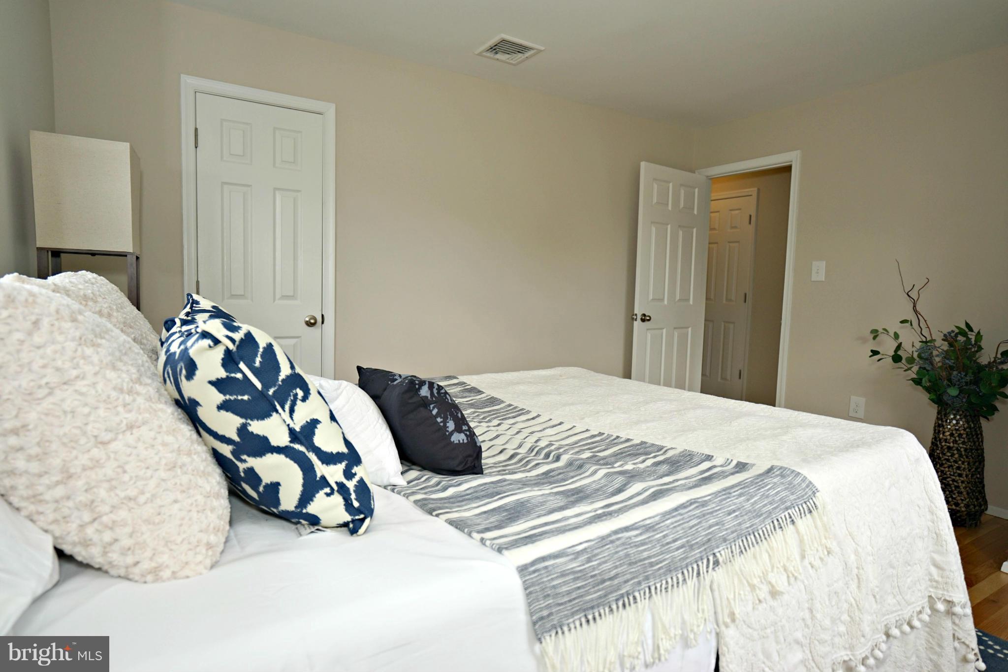 HALLMARK MANOR/WESTGATE - Residential