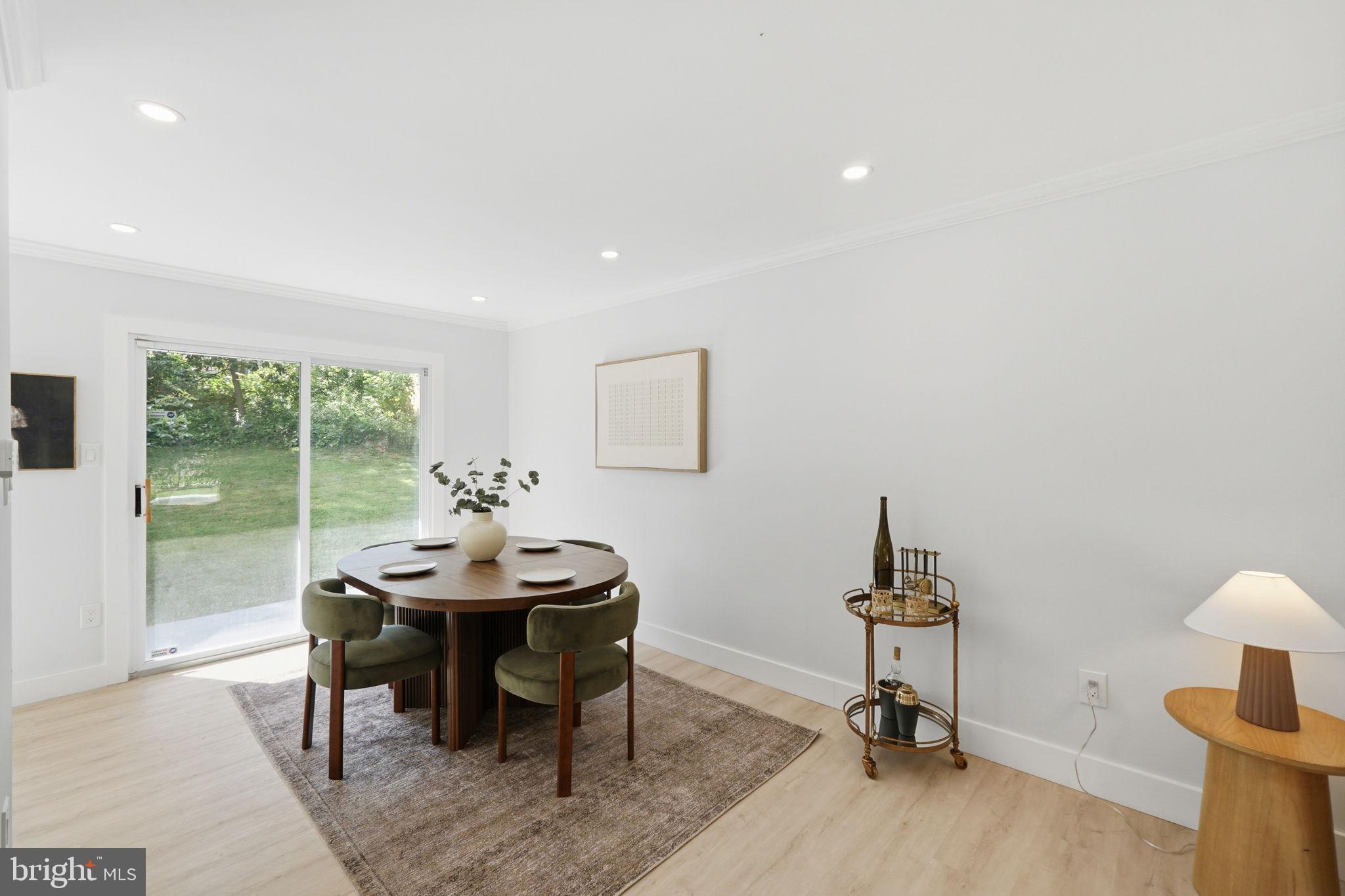 BEL PRE WOODS - Residential