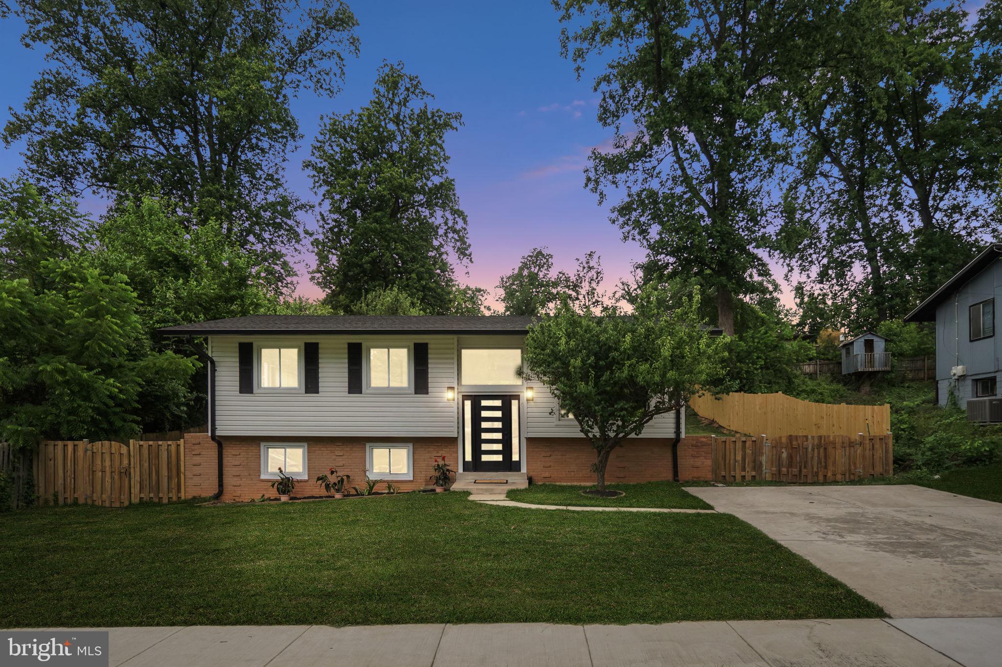 BEL PRE WOODS - Residential