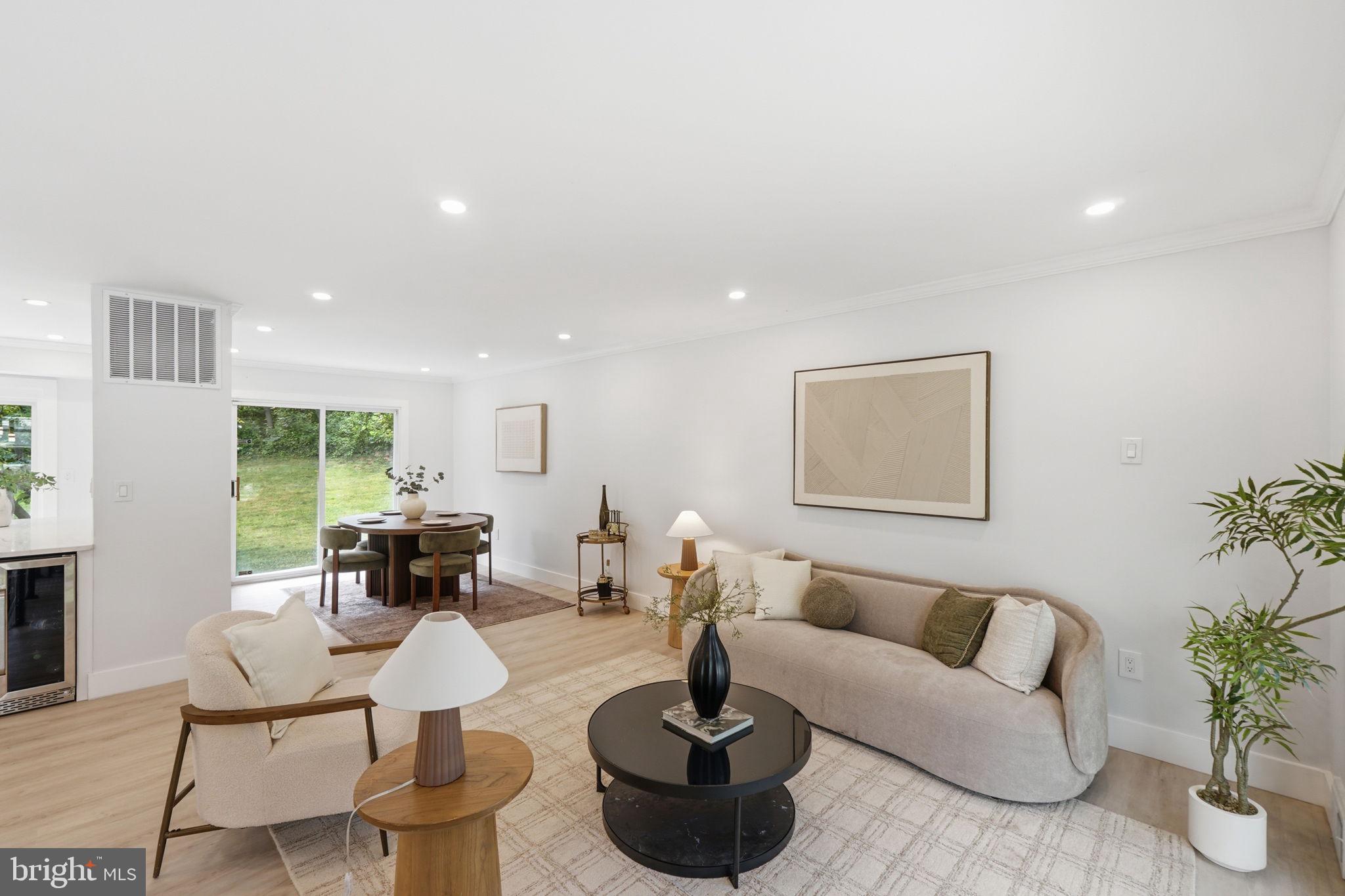 BEL PRE WOODS - Residential