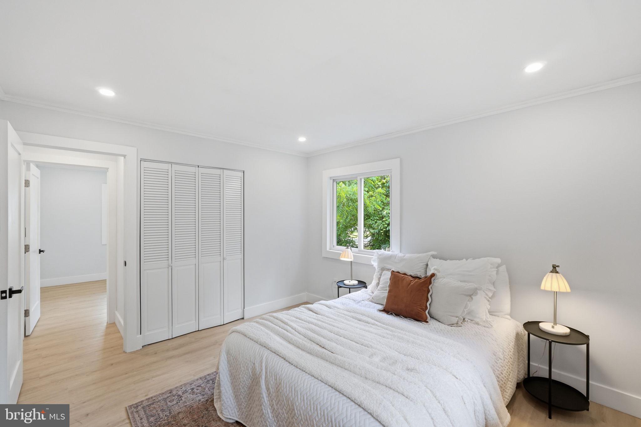 BEL PRE WOODS - Residential
