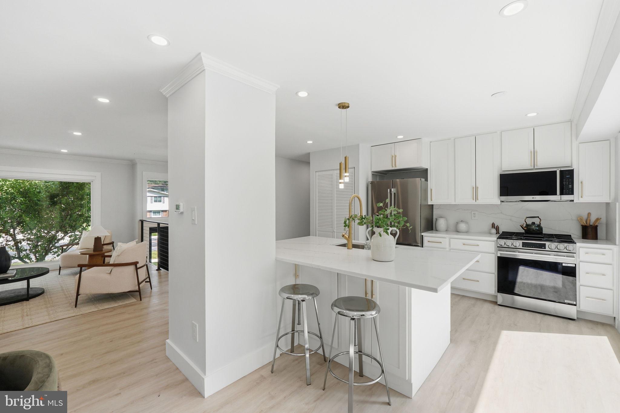 BEL PRE WOODS - Residential