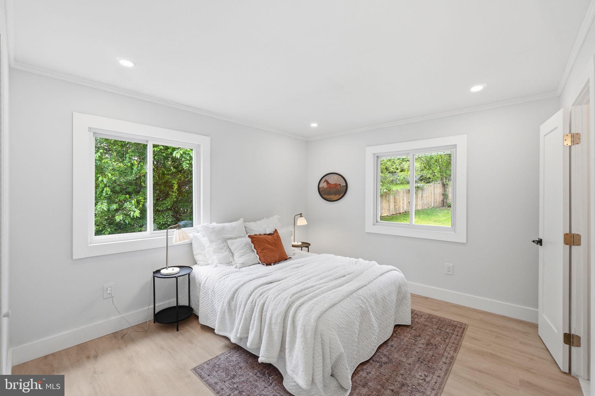 BEL PRE WOODS - Residential