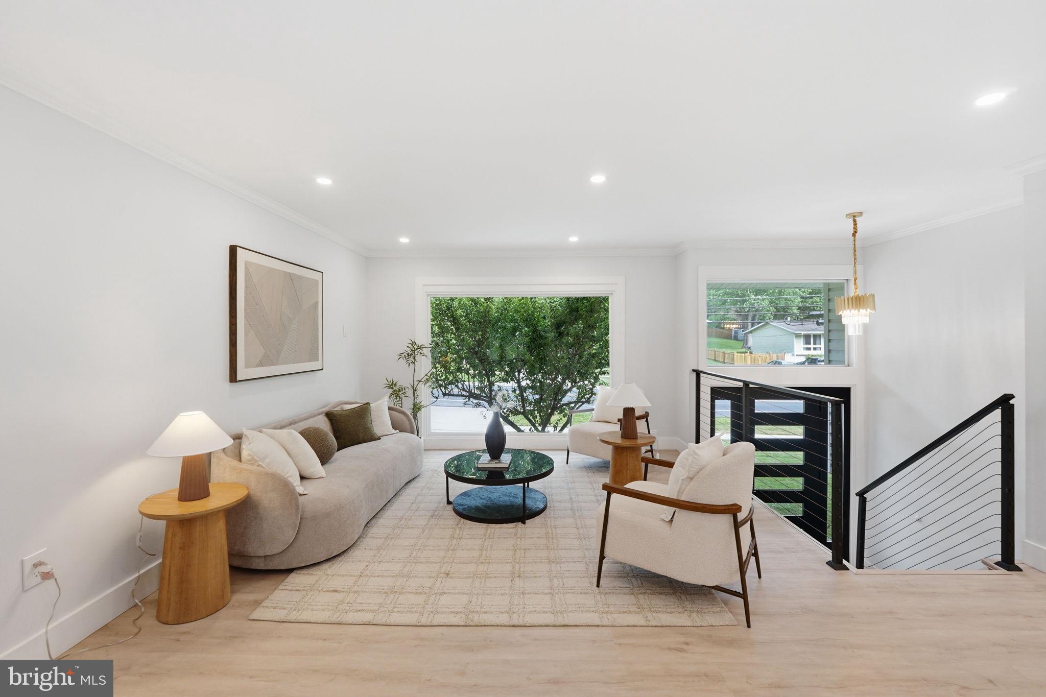 BEL PRE WOODS - Residential