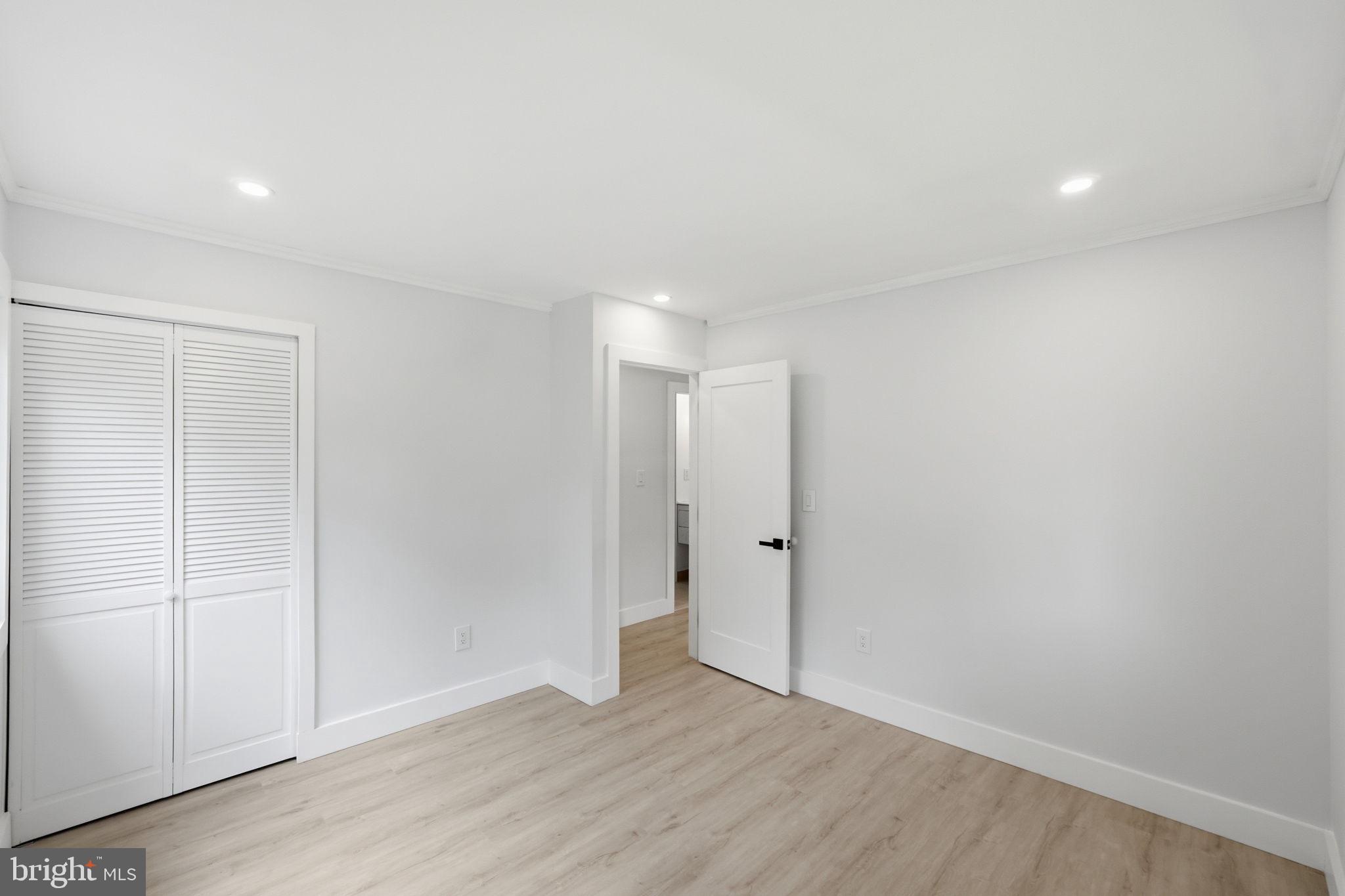 BEL PRE WOODS - Residential