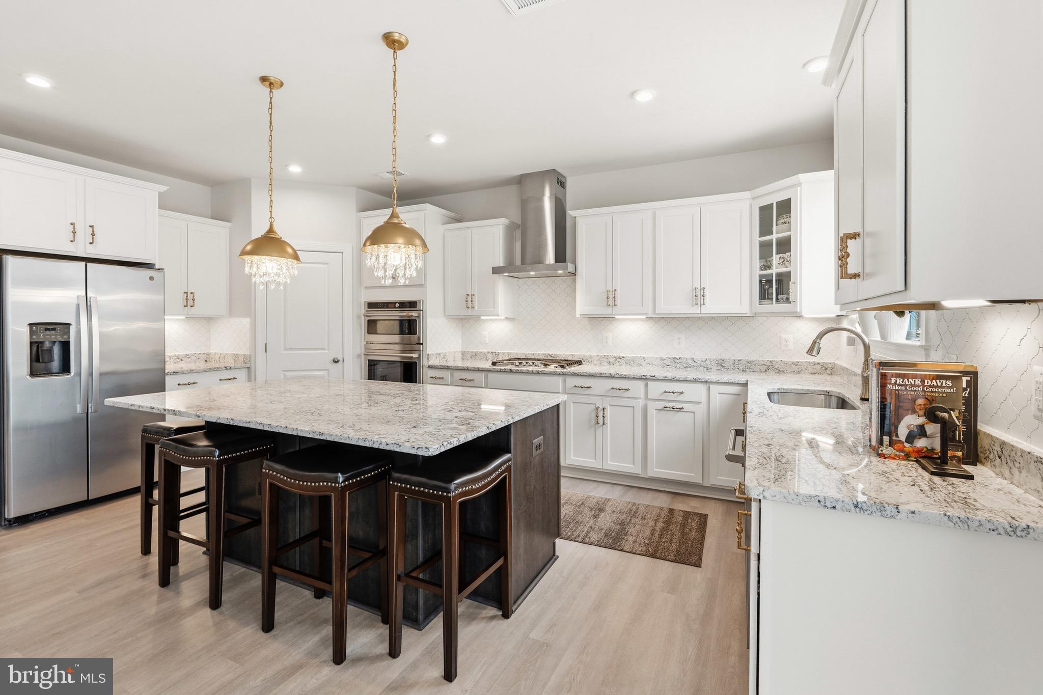 LAUREL HILLS CROSSING - Residential