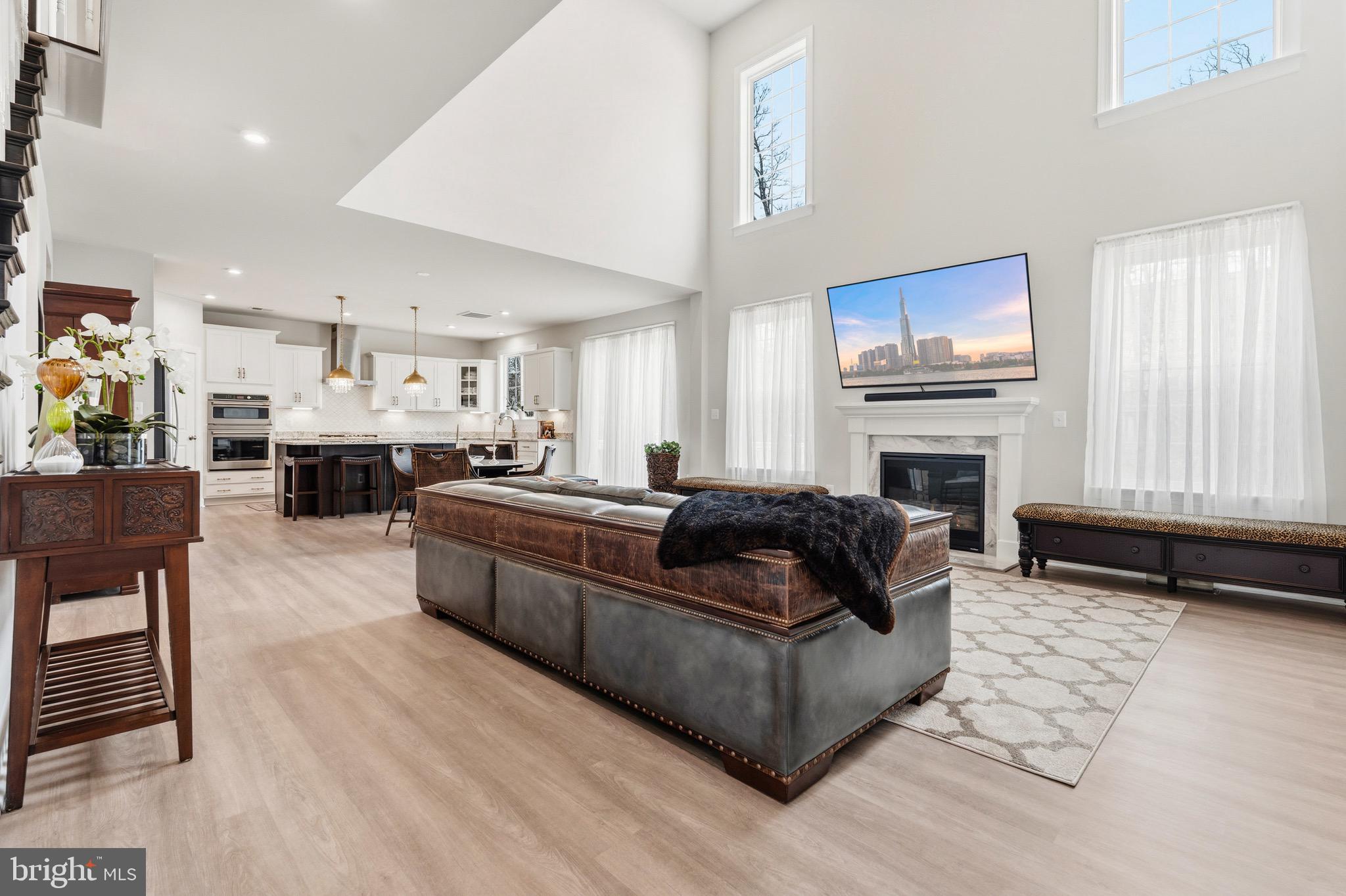 LAUREL HILLS CROSSING - Residential
