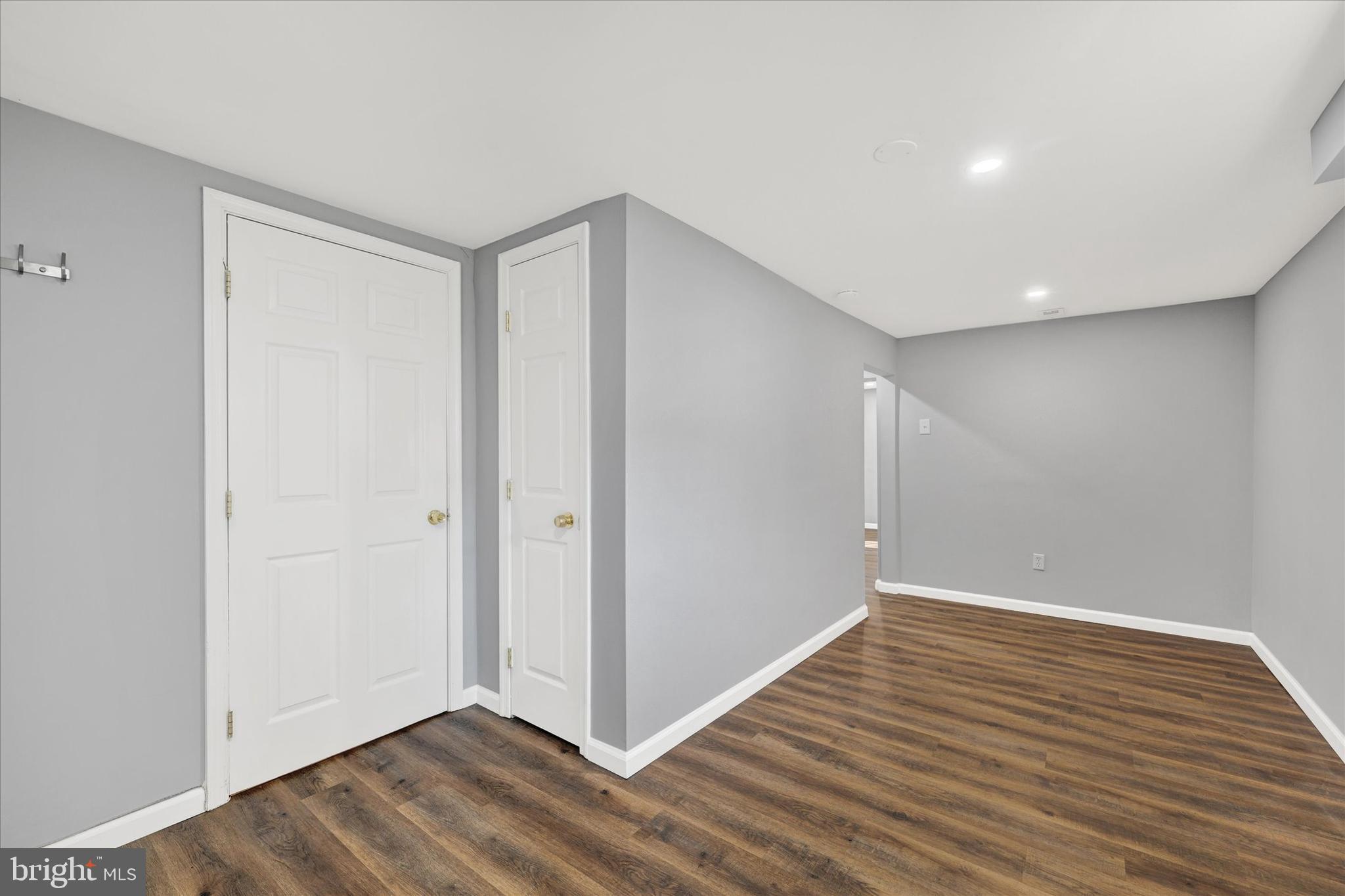 CEDARHURST - Residential