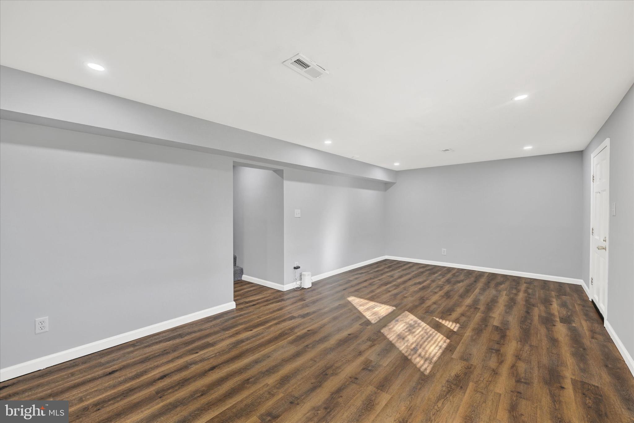 CEDARHURST - Residential