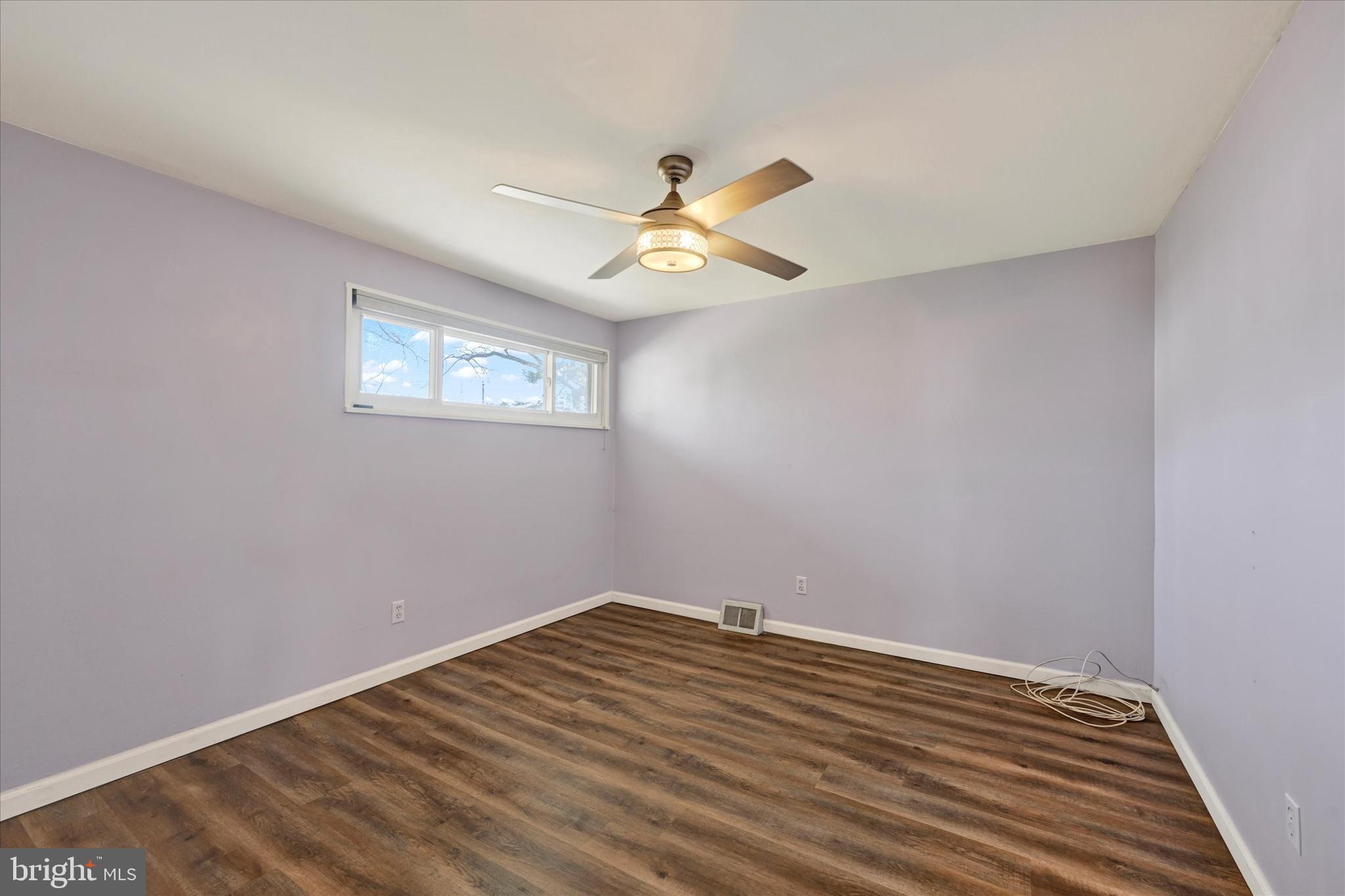CEDARHURST - Residential